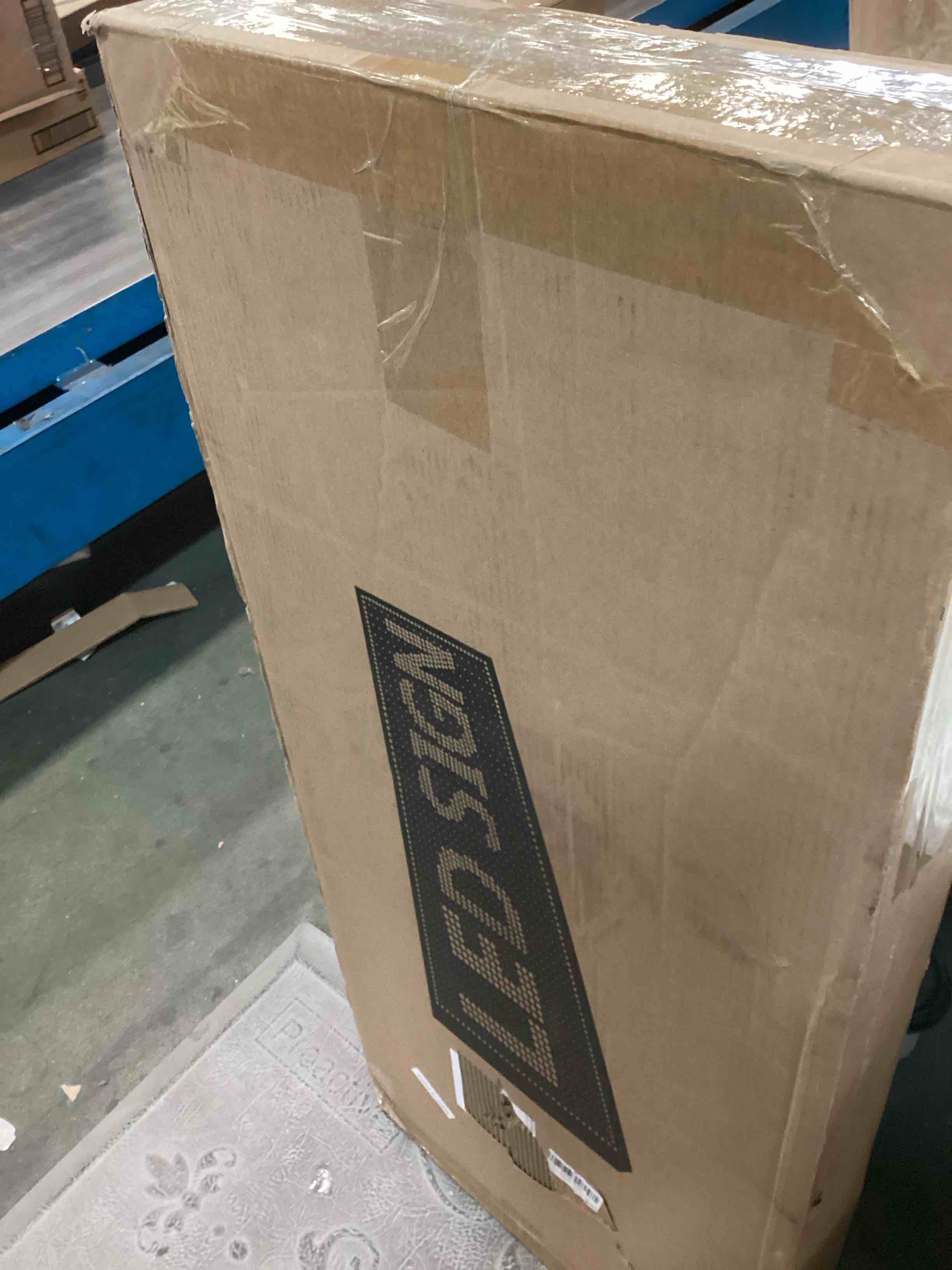 https://s3.amazonaws.com/lotting-images-prod/bidfta/PPE0565955_1729704497889.jpeg