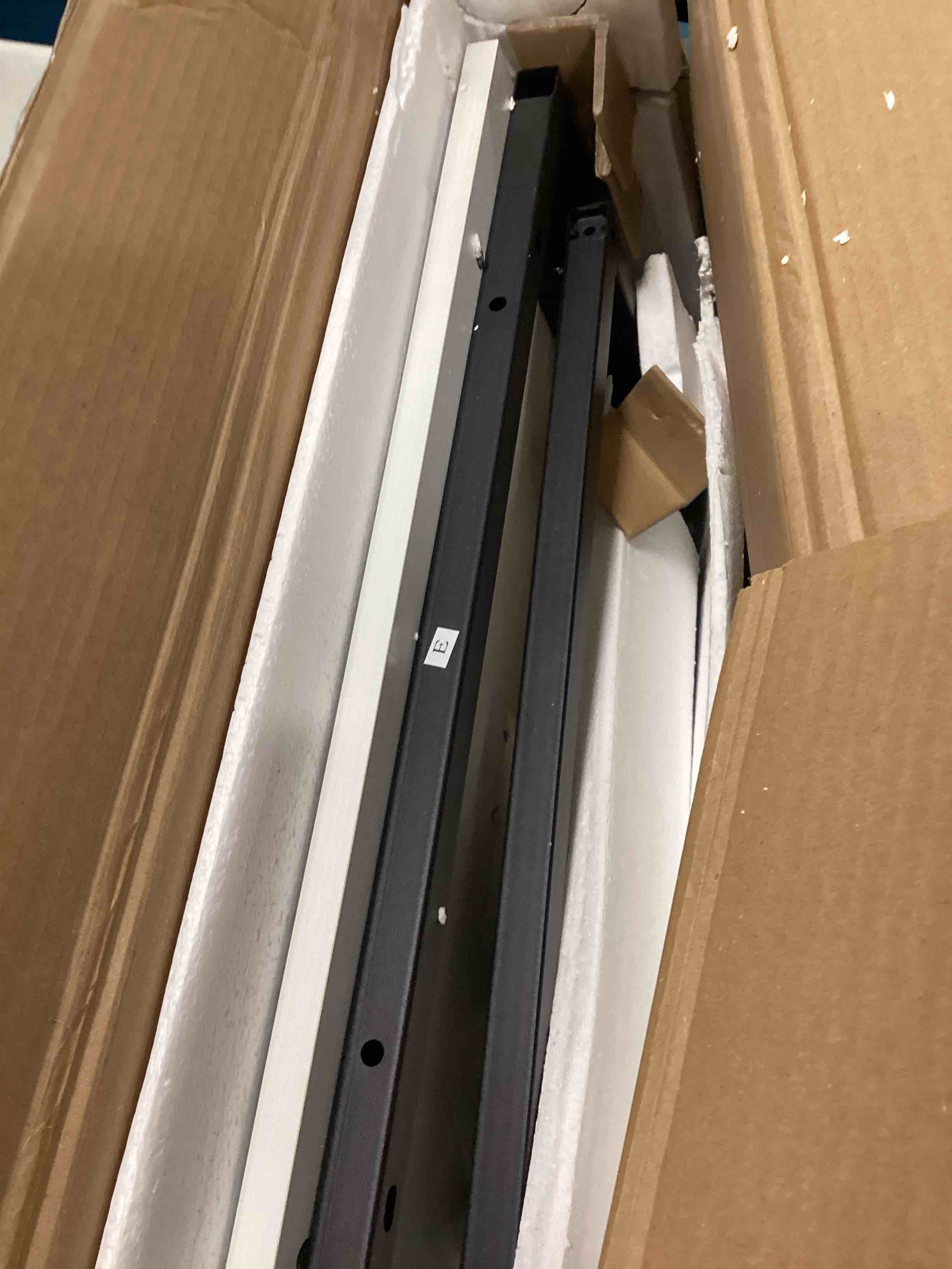 https://s3.amazonaws.com/lotting-images-prod/bidfta/PPE0566758_1731386181759.jpeg