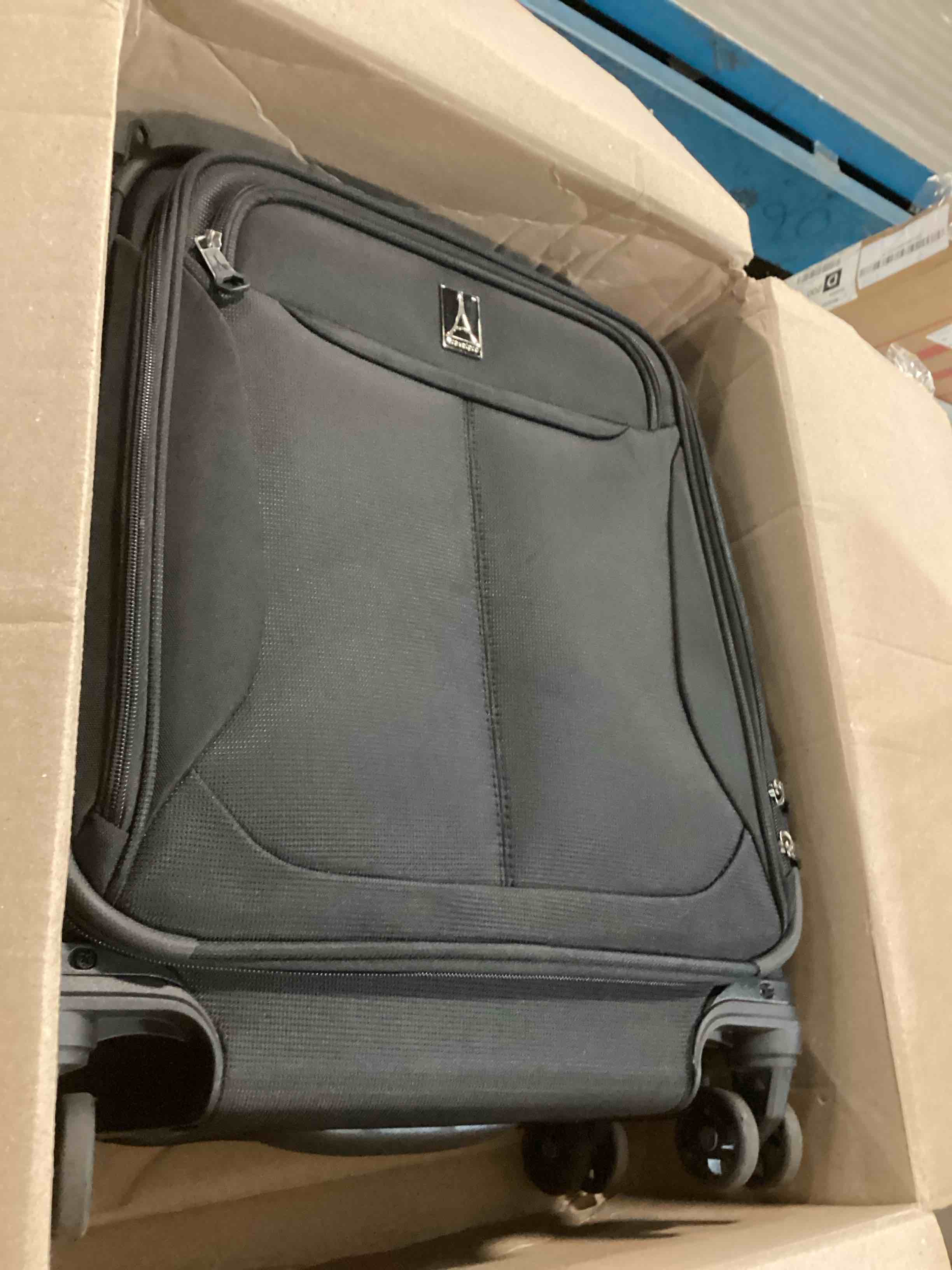https://s3.amazonaws.com/lotting-images-prod/bidfta/PPE0567146_1730726295468.jpeg
