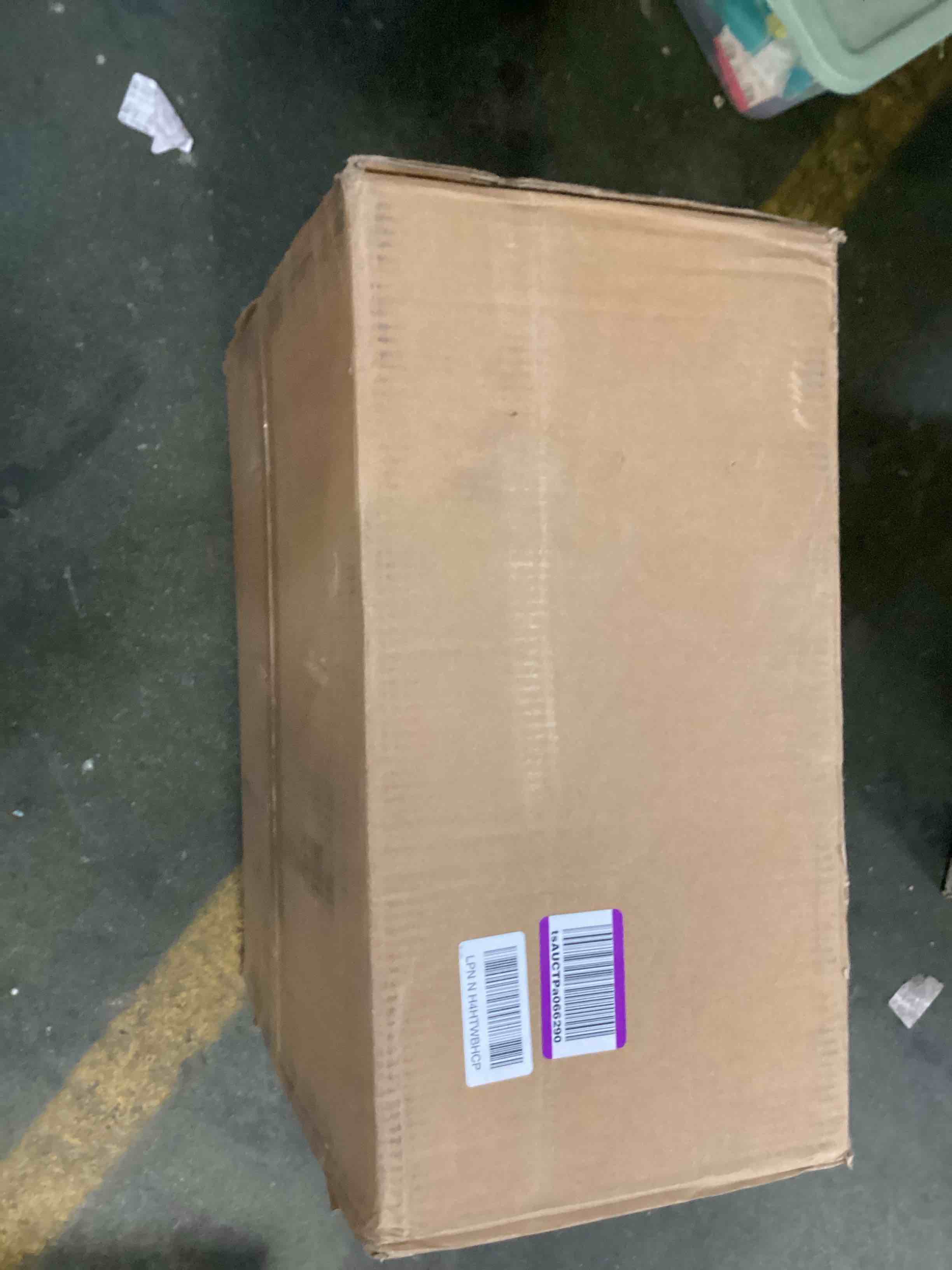 https://s3.amazonaws.com/lotting-images-prod/bidfta/PPE0567508_1730466585419.jpeg