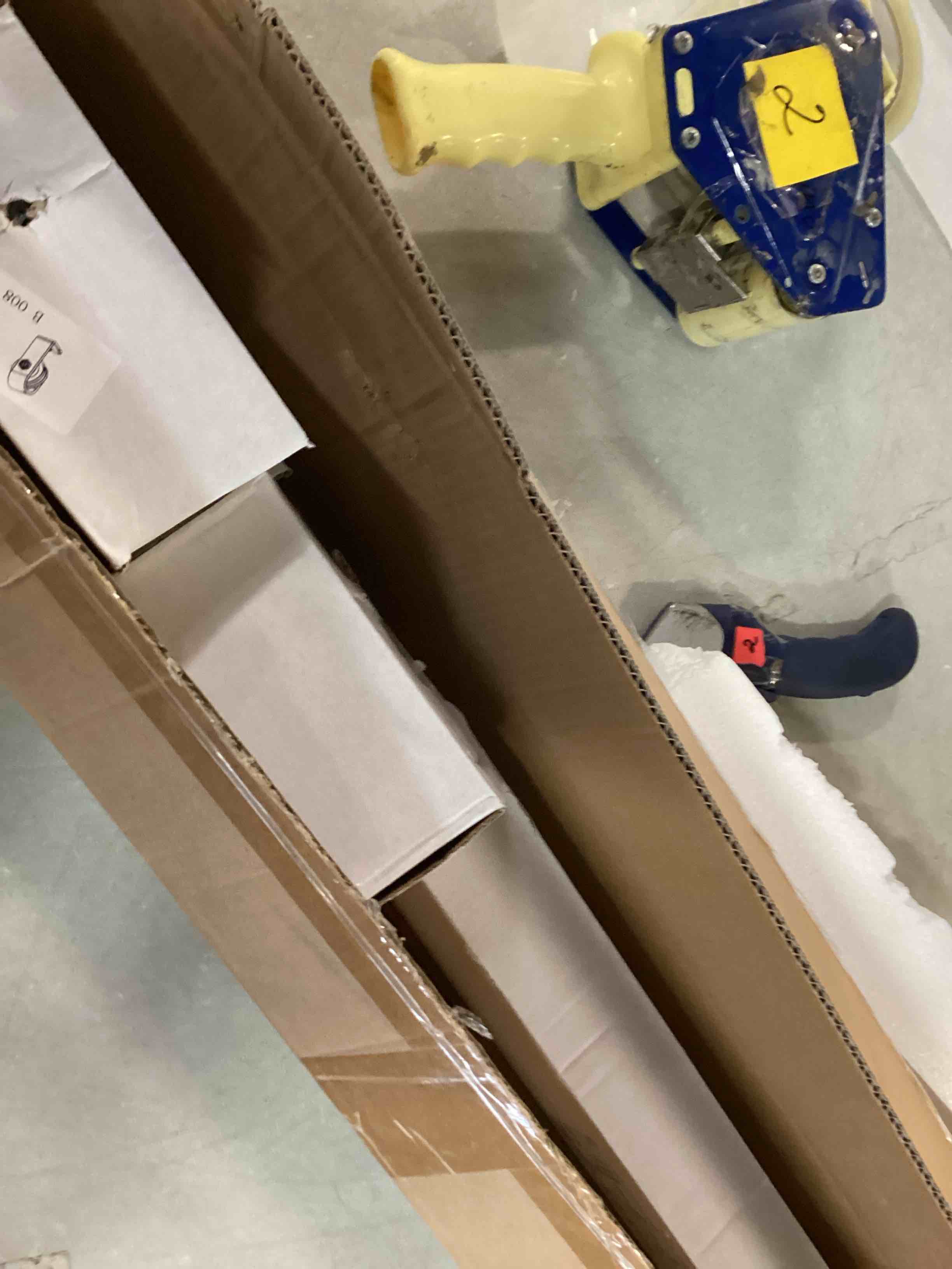 https://s3.amazonaws.com/lotting-images-prod/bidfta/PPE0567620_1730293284461.jpeg