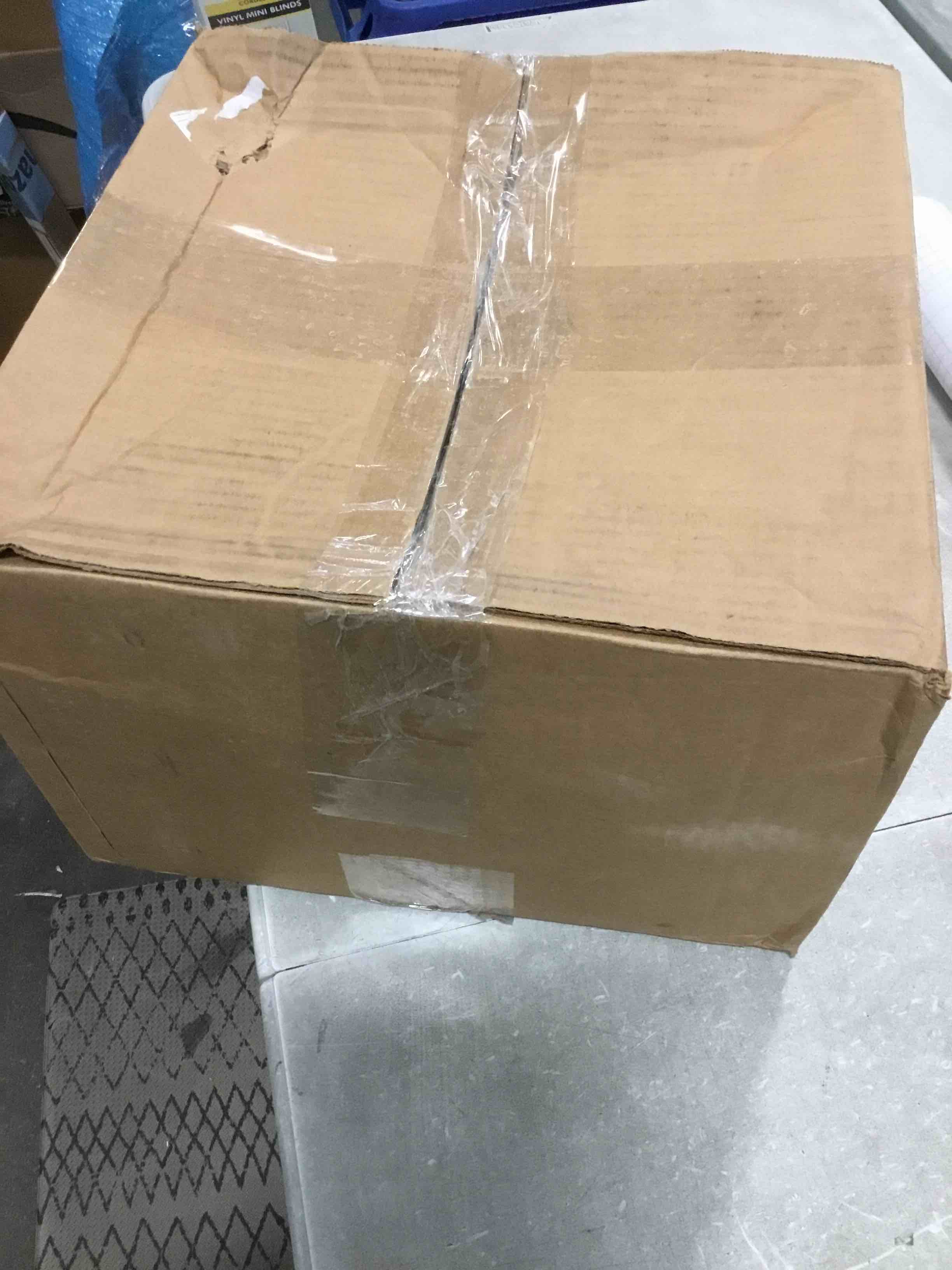 https://s3.amazonaws.com/lotting-images-prod/bidfta/PPE0570326_1732214076205.jpeg