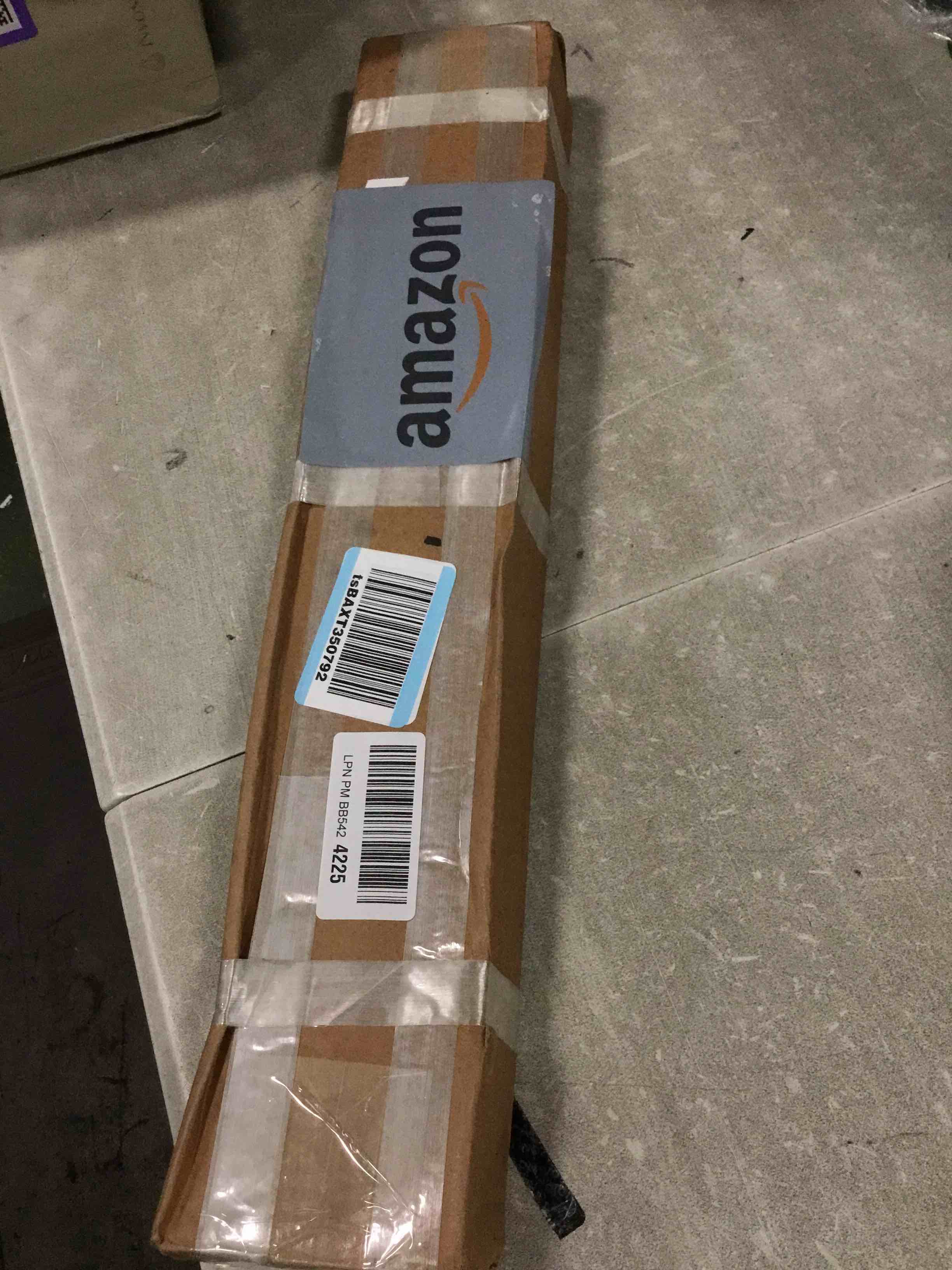 https://s3.amazonaws.com/lotting-images-prod/bidfta/PPE0570701_1732105944055.jpeg