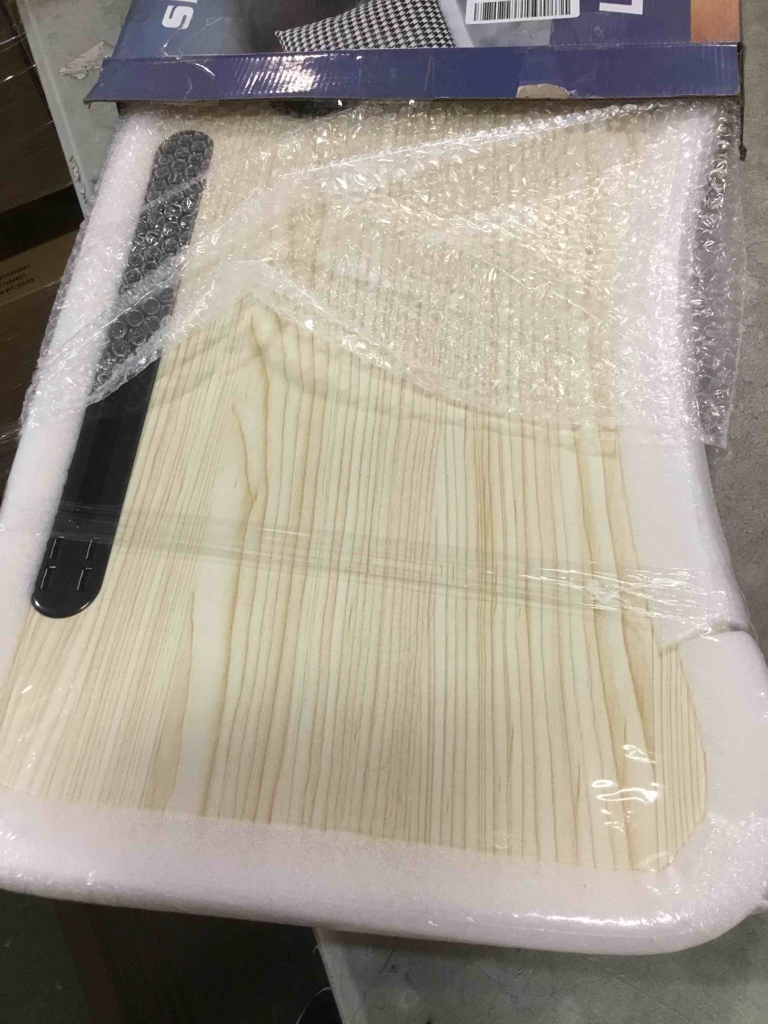 https://s3.amazonaws.com/lotting-images-prod/bidfta/PPE0571067_1731944702931.jpeg