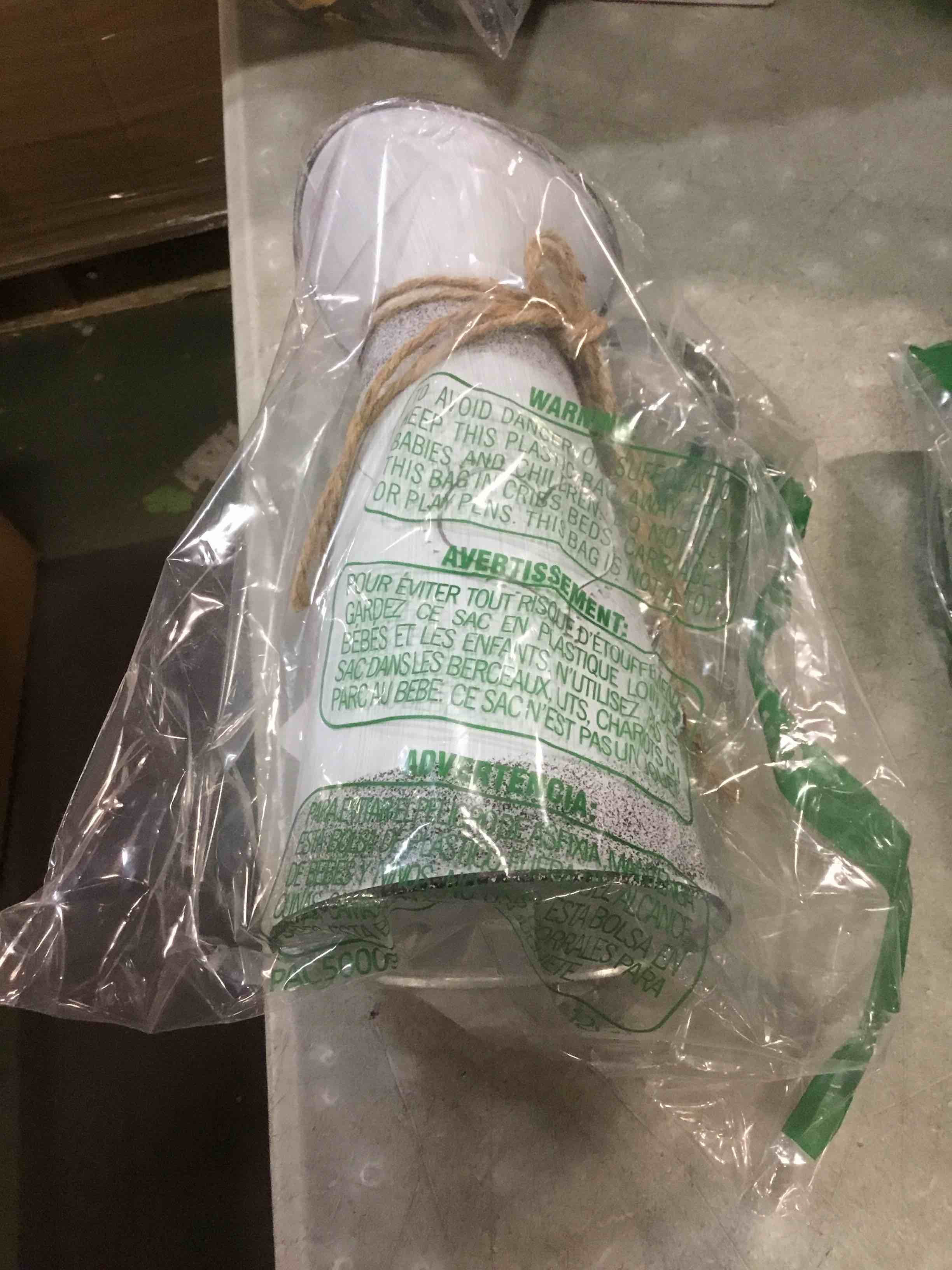https://s3.amazonaws.com/lotting-images-prod/bidfta/PPE0571122_1731936381875.jpeg