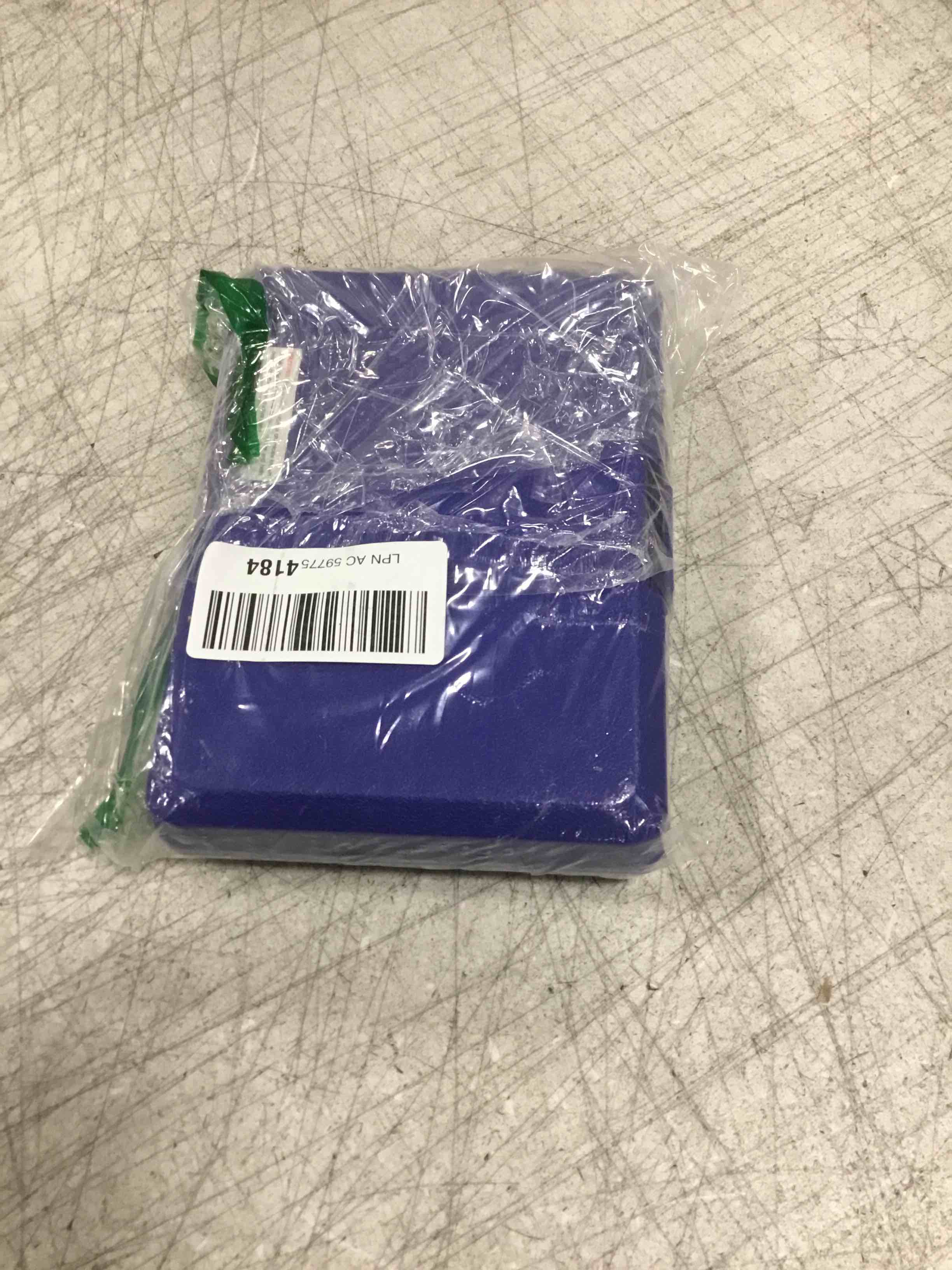 https://s3.amazonaws.com/lotting-images-prod/bidfta/PPE0571712_1731529863912.jpeg