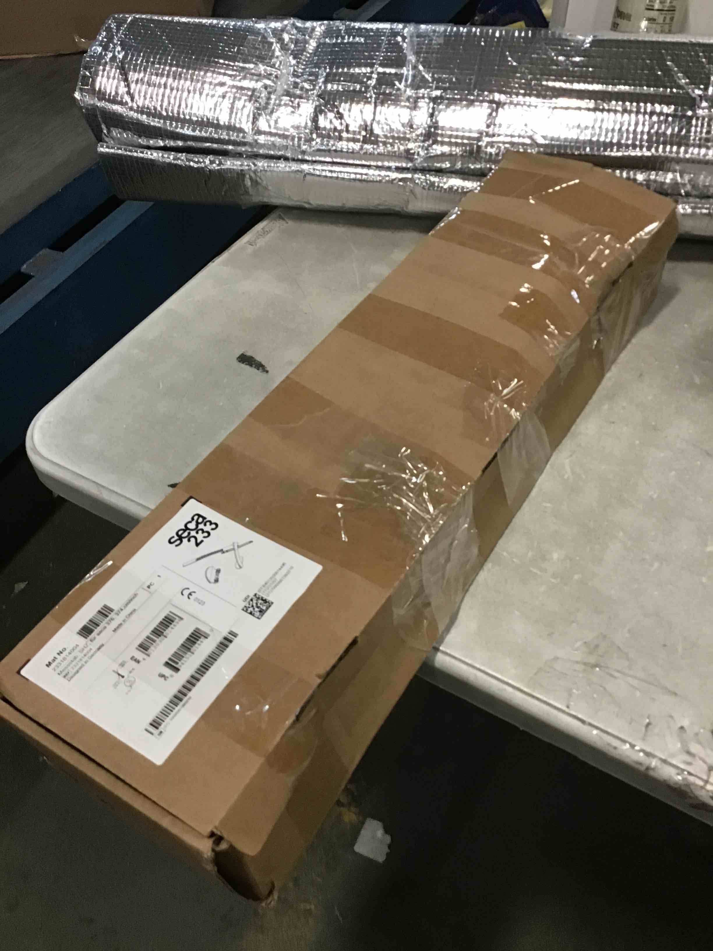 https://s3.amazonaws.com/lotting-images-prod/bidfta/PPE0572923_1732548679642.jpeg