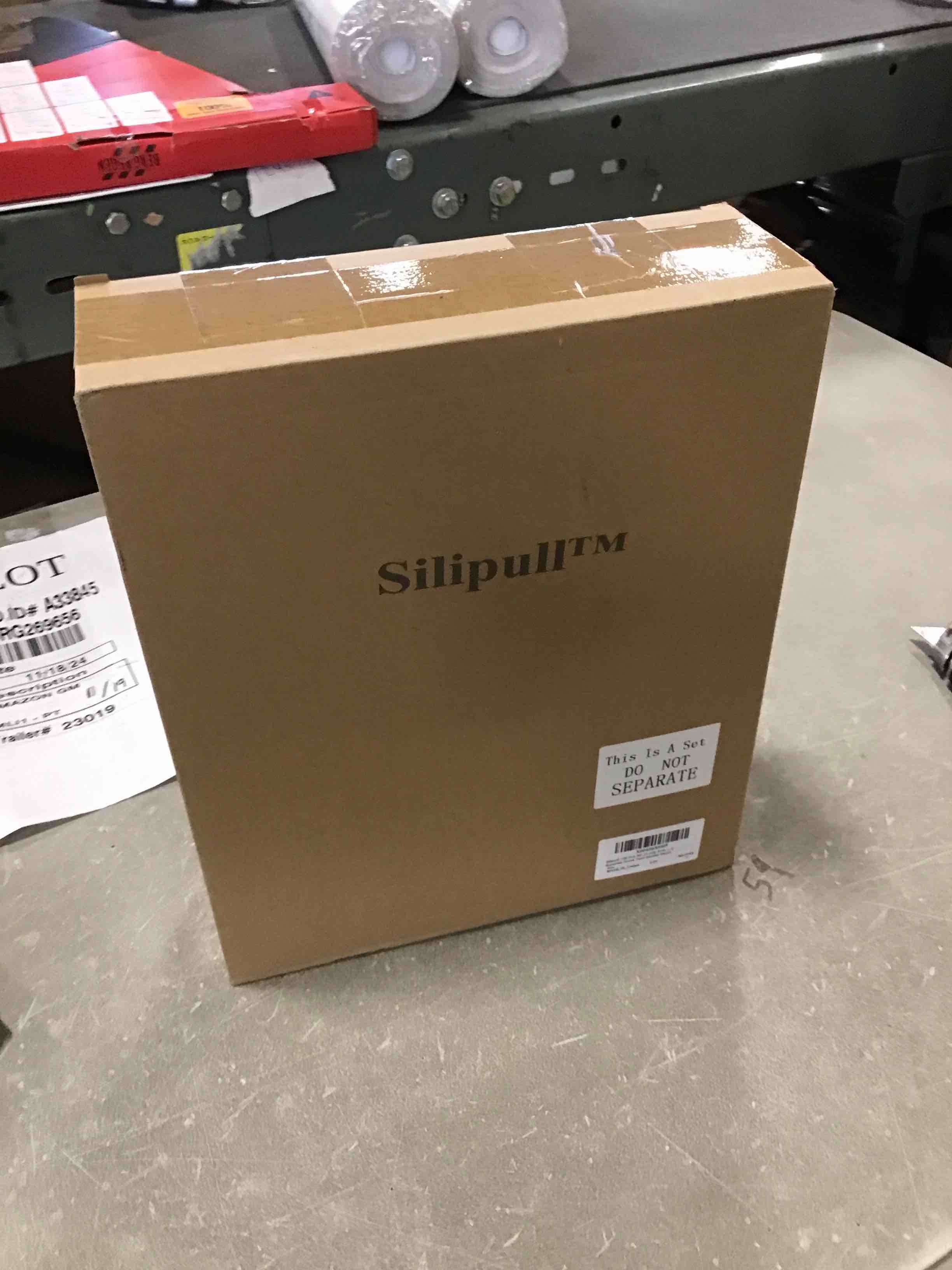 https://s3.amazonaws.com/lotting-images-prod/bidfta/PPE0573432_1732049766817.jpeg