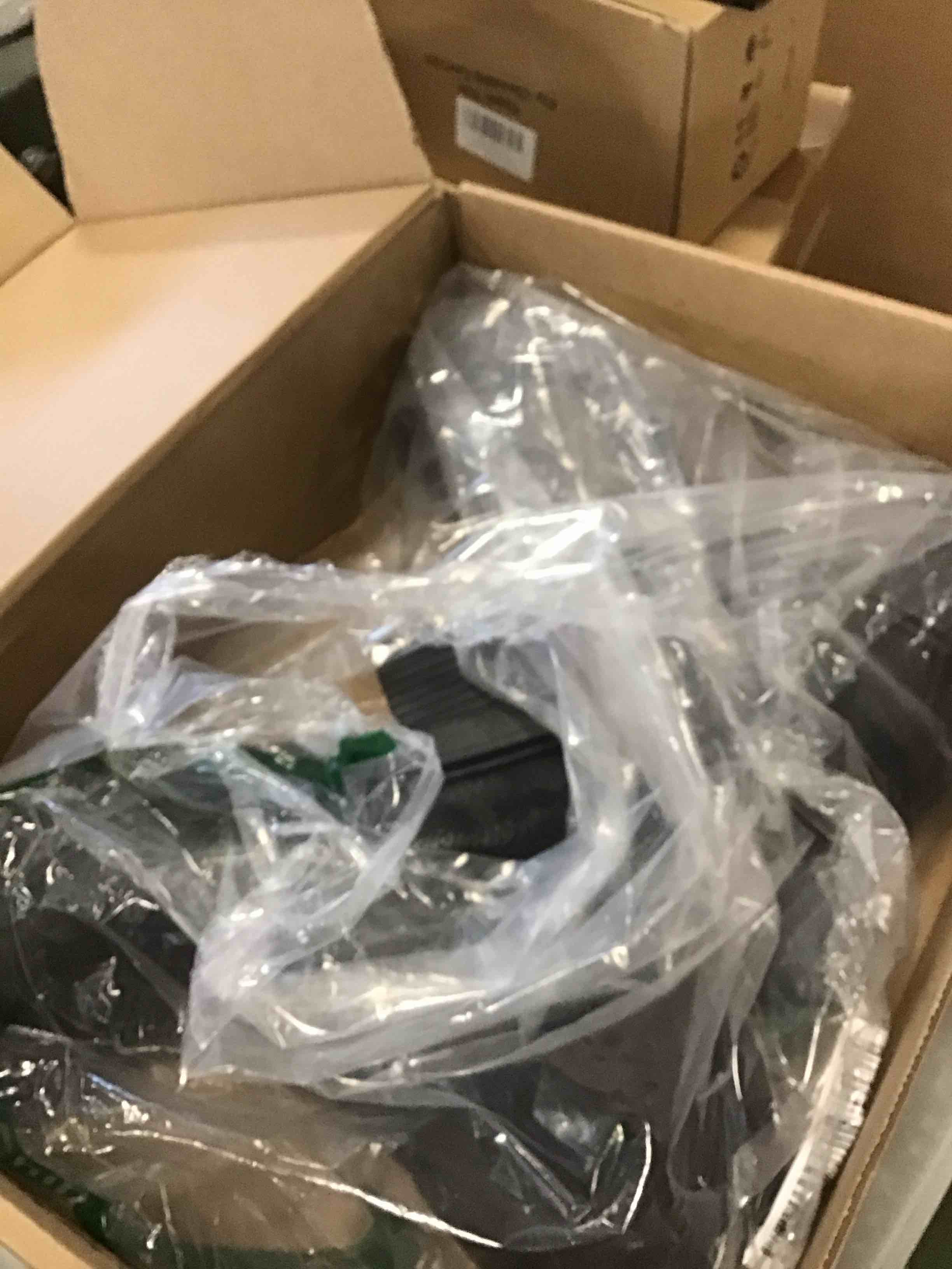 https://s3.amazonaws.com/lotting-images-prod/bidfta/PPE0573445_1732049174632.jpeg