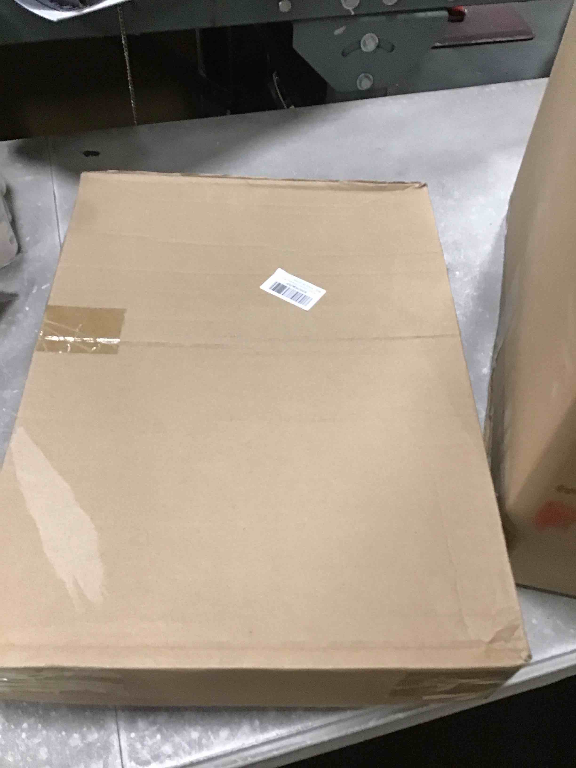 https://s3.amazonaws.com/lotting-images-prod/bidfta/PPE0573622_1732025750311.jpeg
