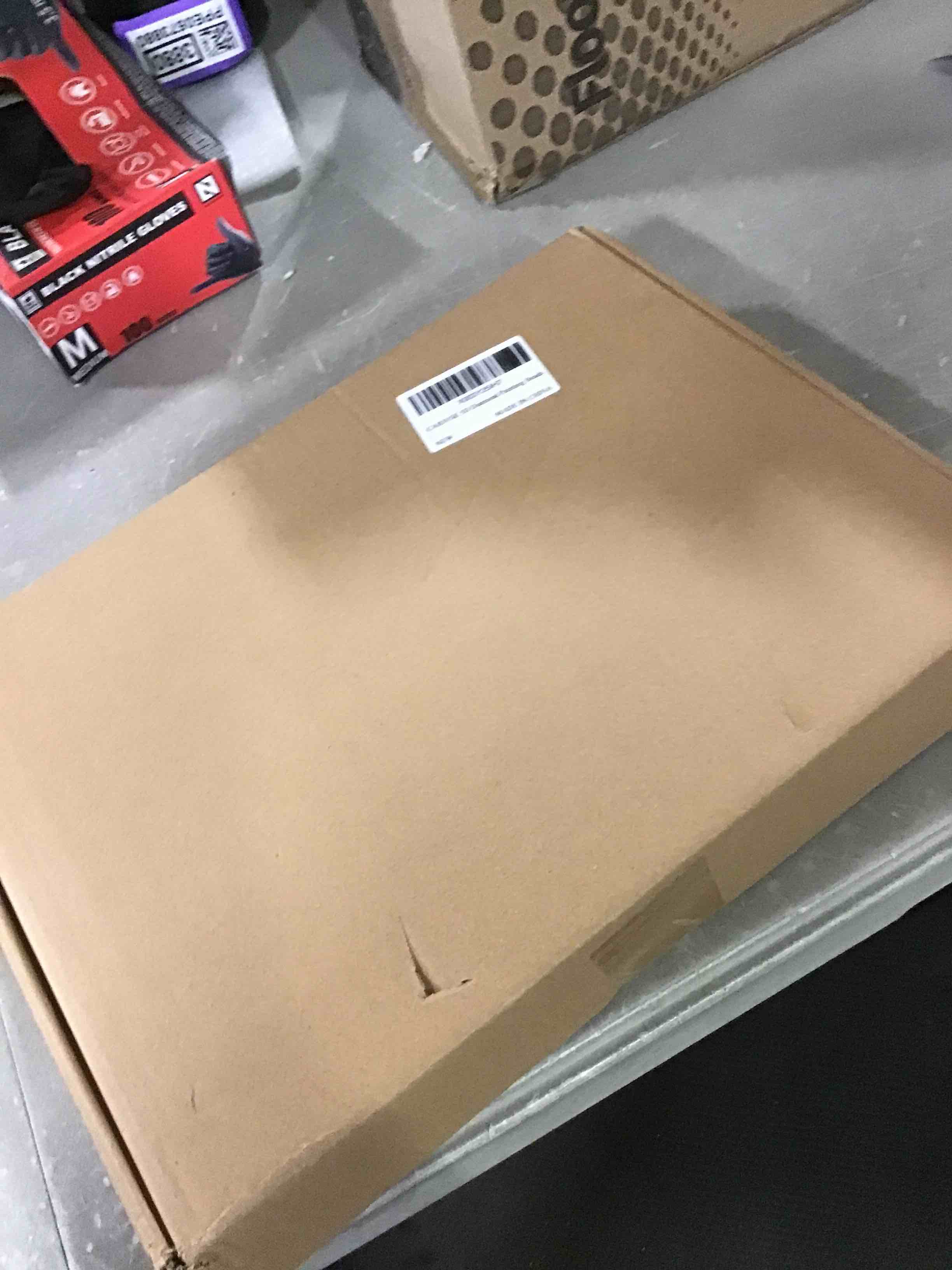 https://s3.amazonaws.com/lotting-images-prod/bidfta/PPE0573831_1731682030075.jpeg