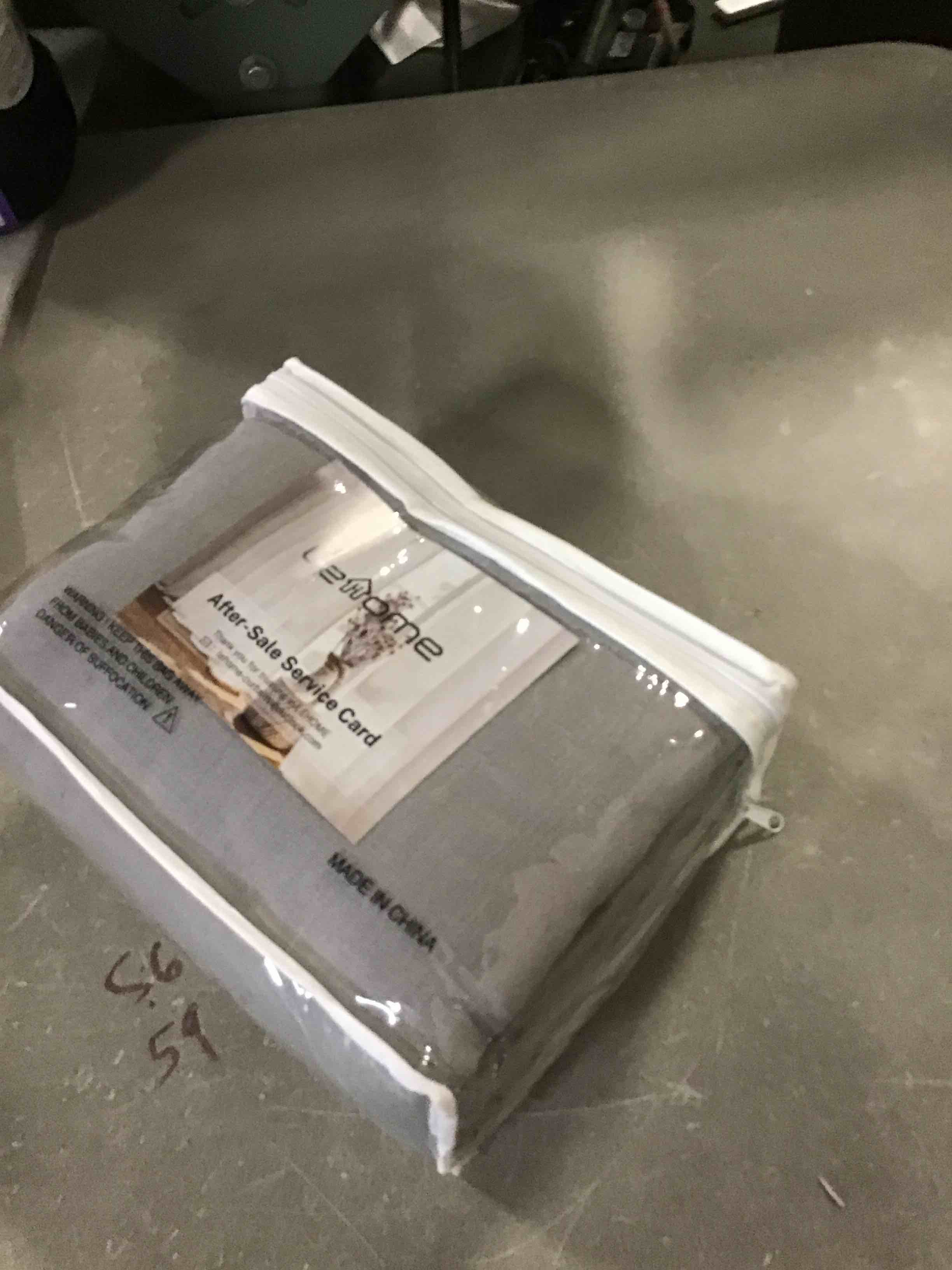 https://s3.amazonaws.com/lotting-images-prod/bidfta/PPE0573834_1731681489717.jpeg