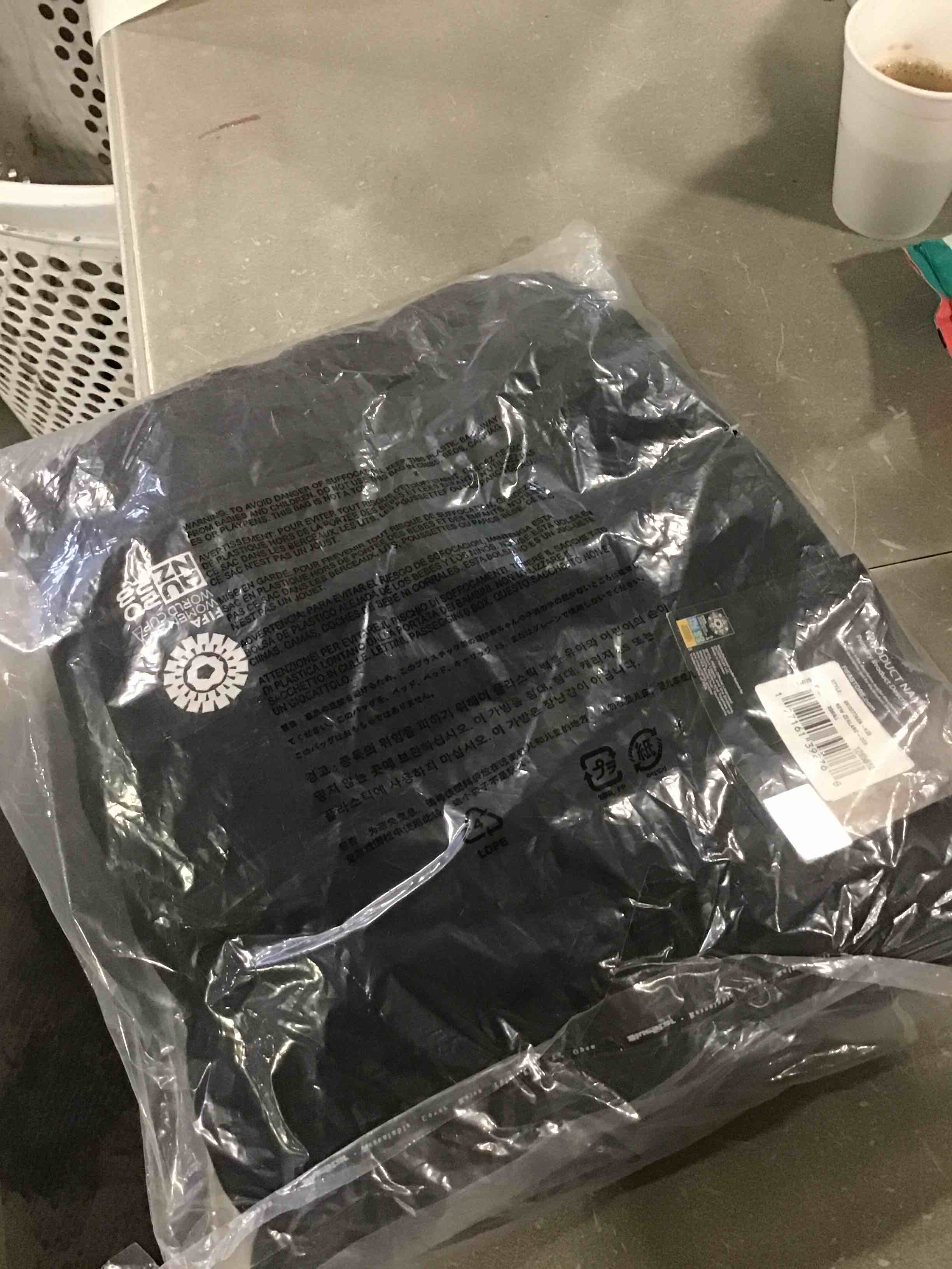 https://s3.amazonaws.com/lotting-images-prod/bidfta/PPE0573883_1731675470780.jpeg