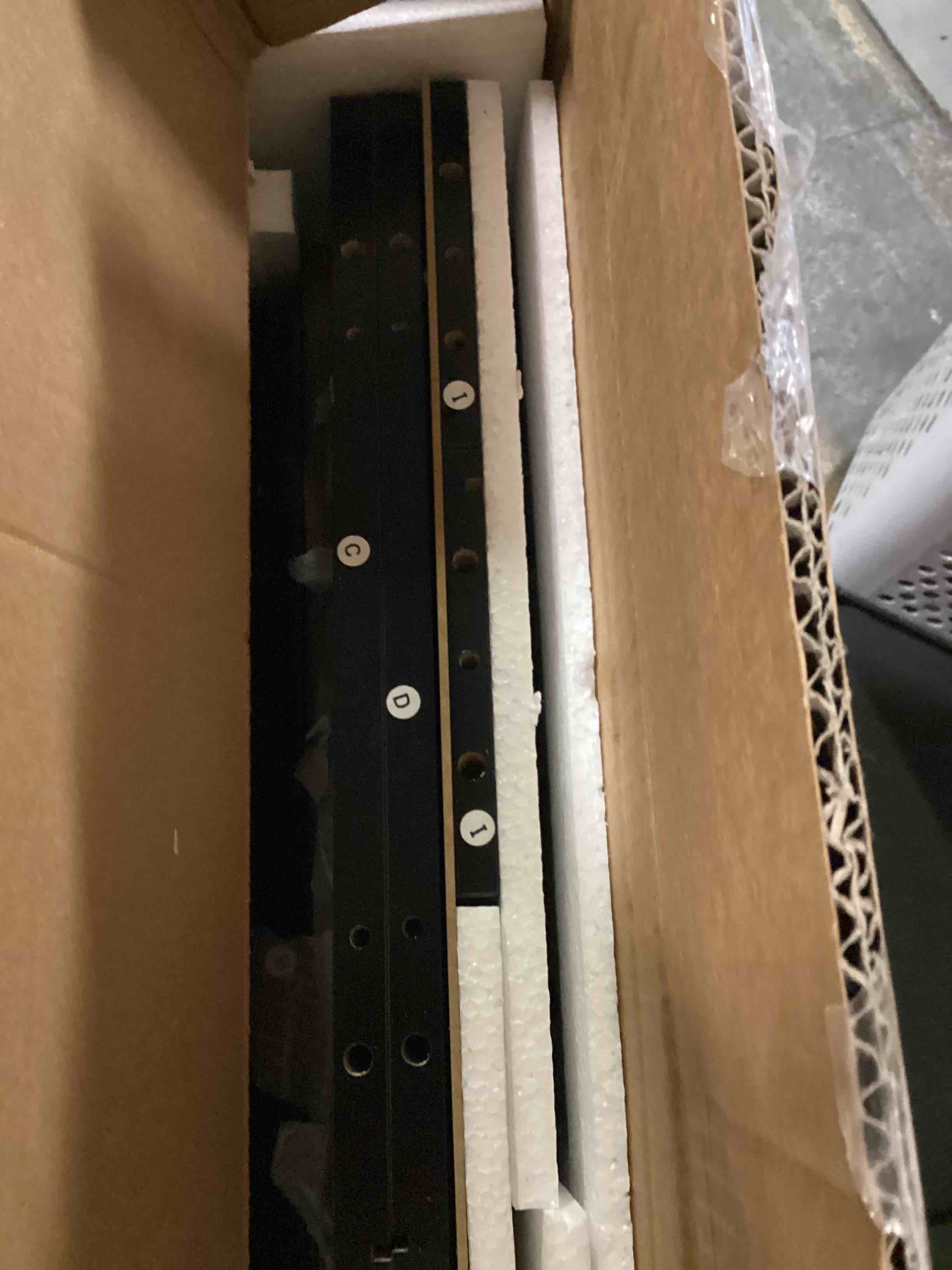 https://s3.amazonaws.com/lotting-images-prod/bidfta/PPE0573930_1731618140105.jpeg