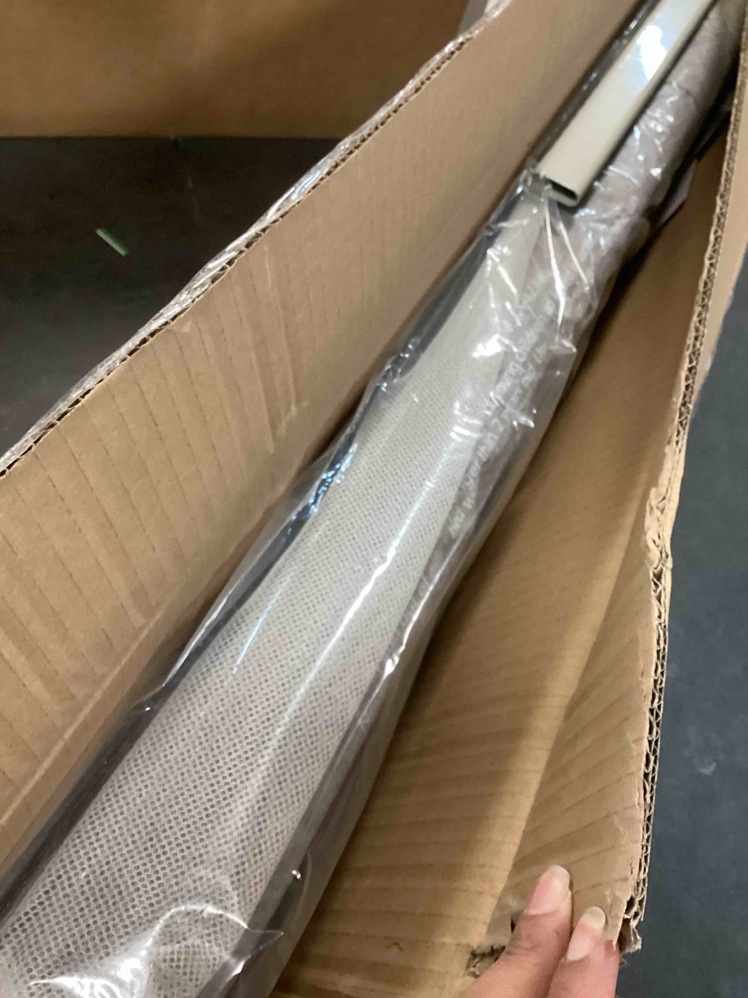 https://s3.amazonaws.com/lotting-images-prod/bidfta/PPE0574023_1733330367806.jpeg