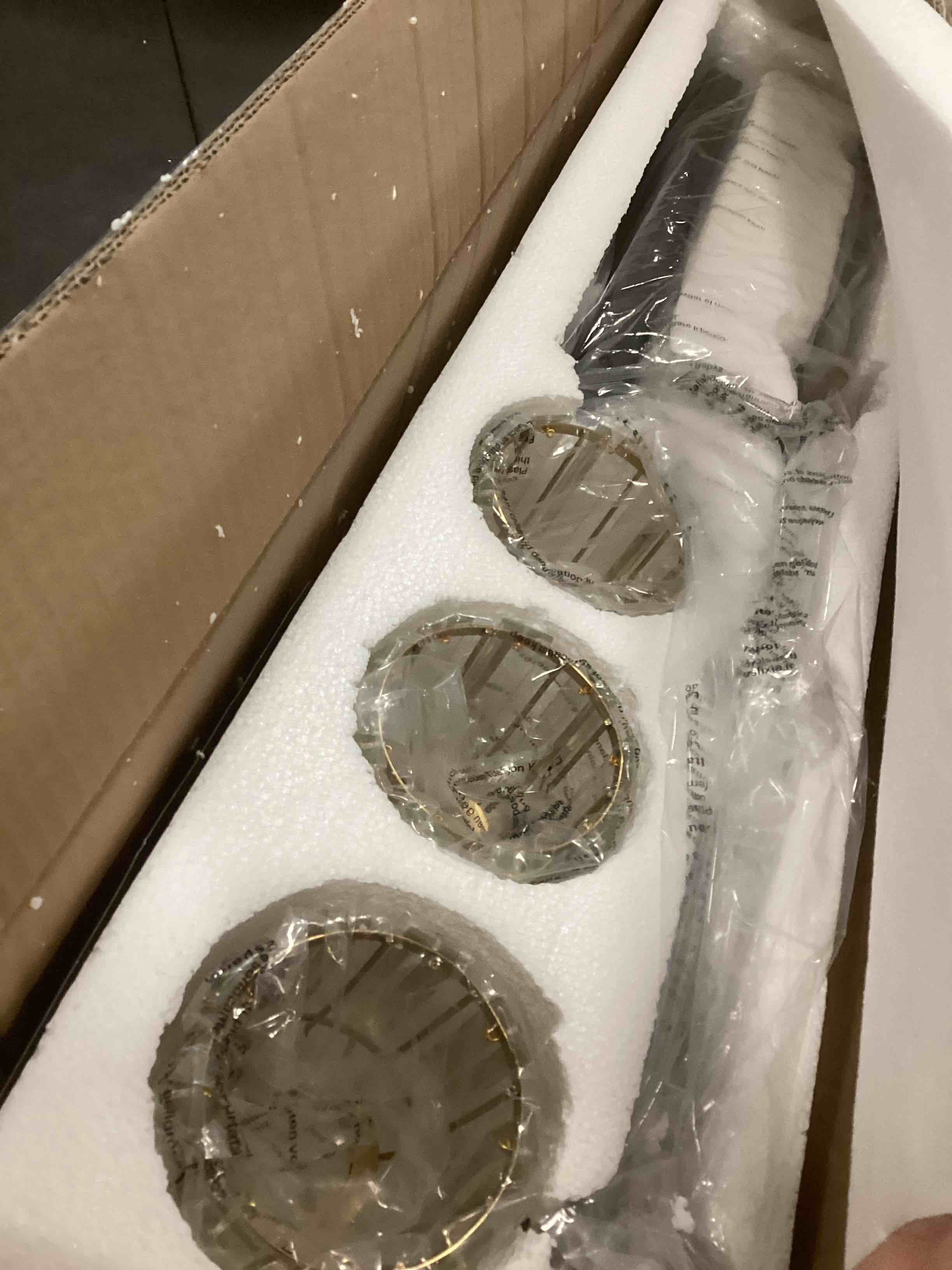https://s3.amazonaws.com/lotting-images-prod/bidfta/PPE0574060_1733326376084.jpeg