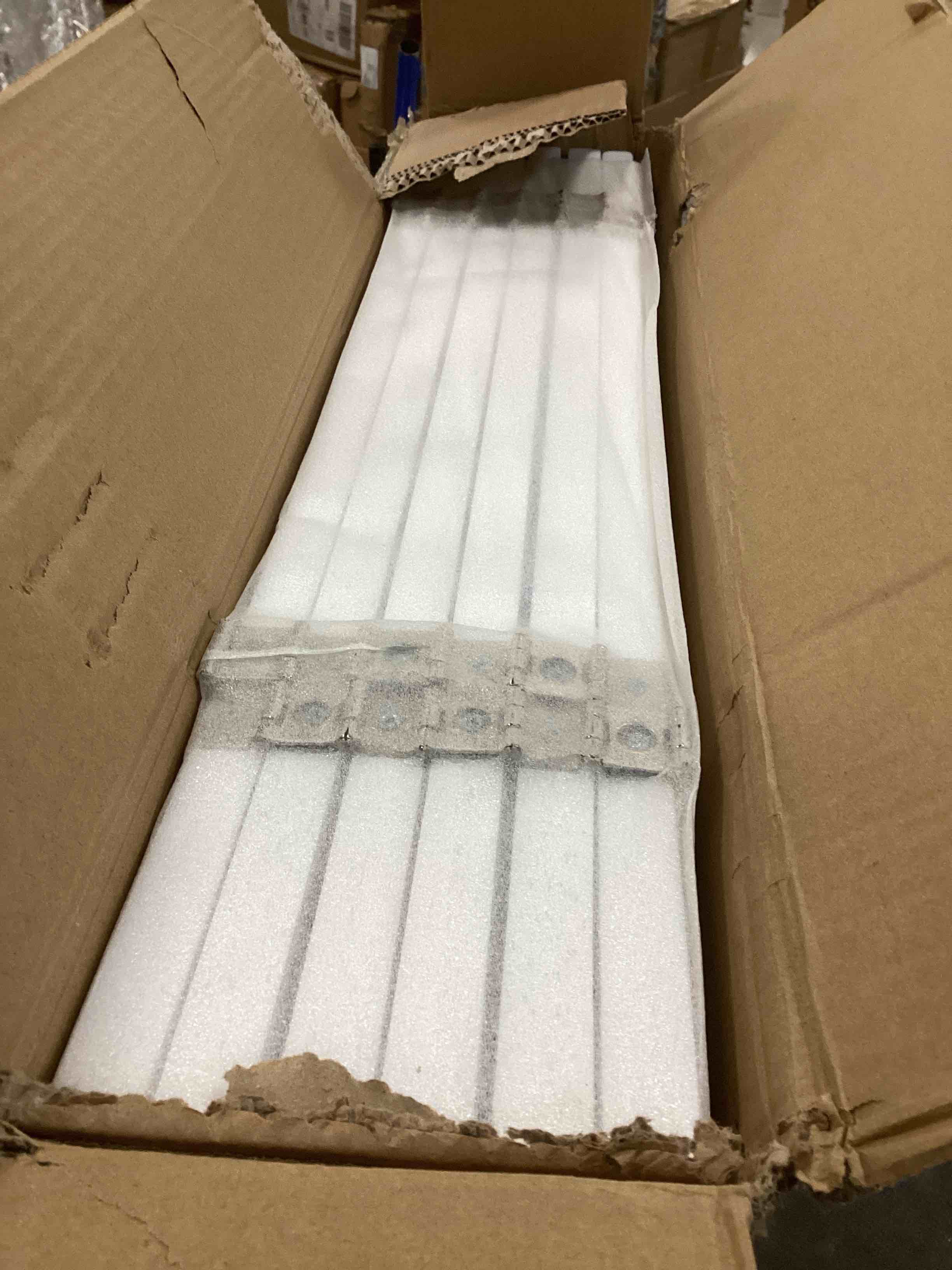 https://s3.amazonaws.com/lotting-images-prod/bidfta/PPE0574130_1733319019439.jpeg