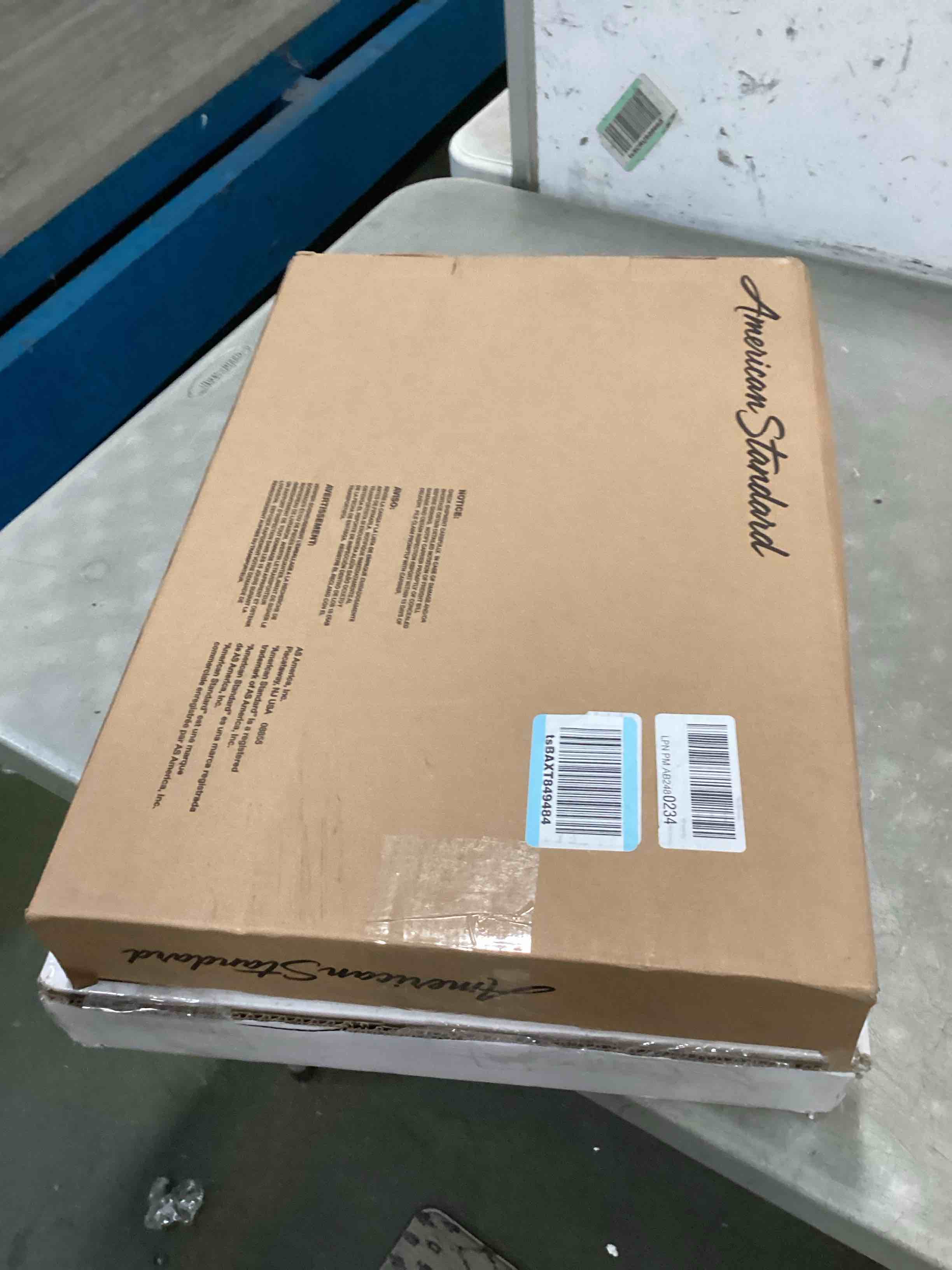 https://s3.amazonaws.com/lotting-images-prod/bidfta/PPE0575642_1732083559695.jpeg