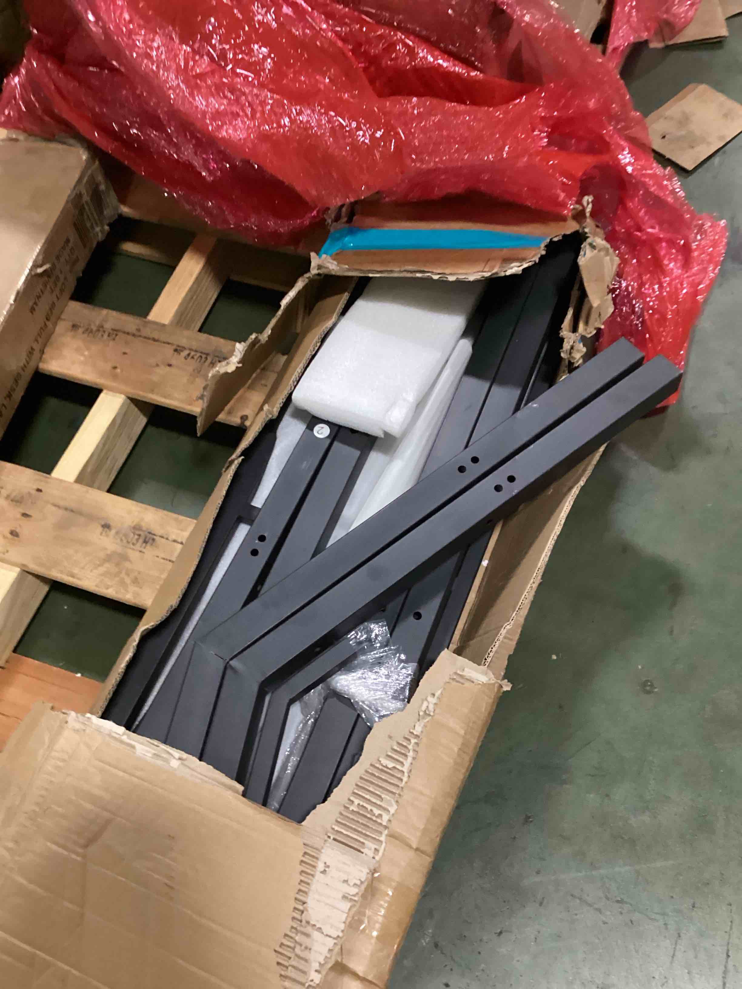 https://s3.amazonaws.com/lotting-images-prod/bidfta/PPE0575718_1732067478654.jpeg