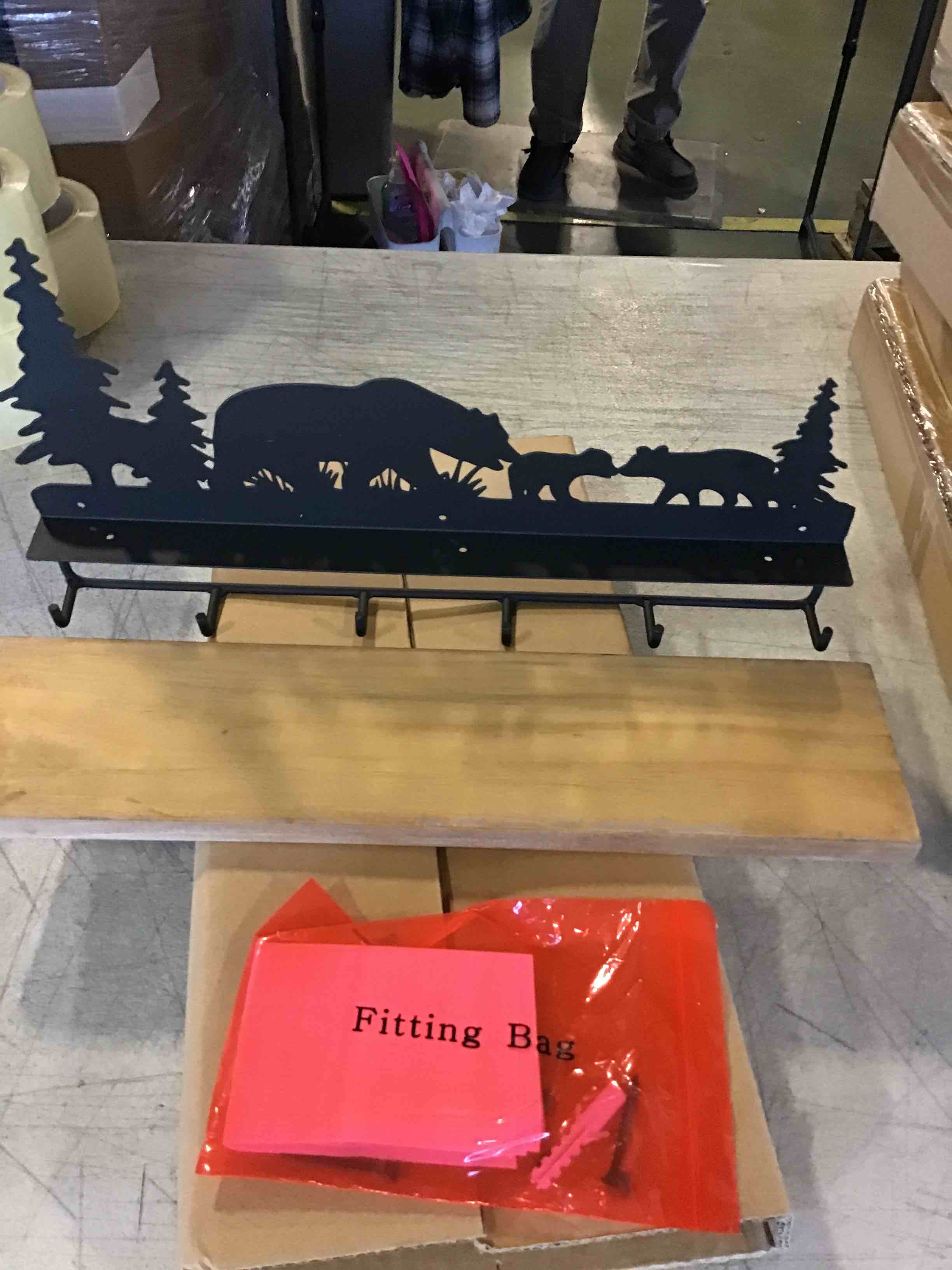 https://s3.amazonaws.com/lotting-images-prod/bidfta/PPE0576253_1732654301645.jpeg