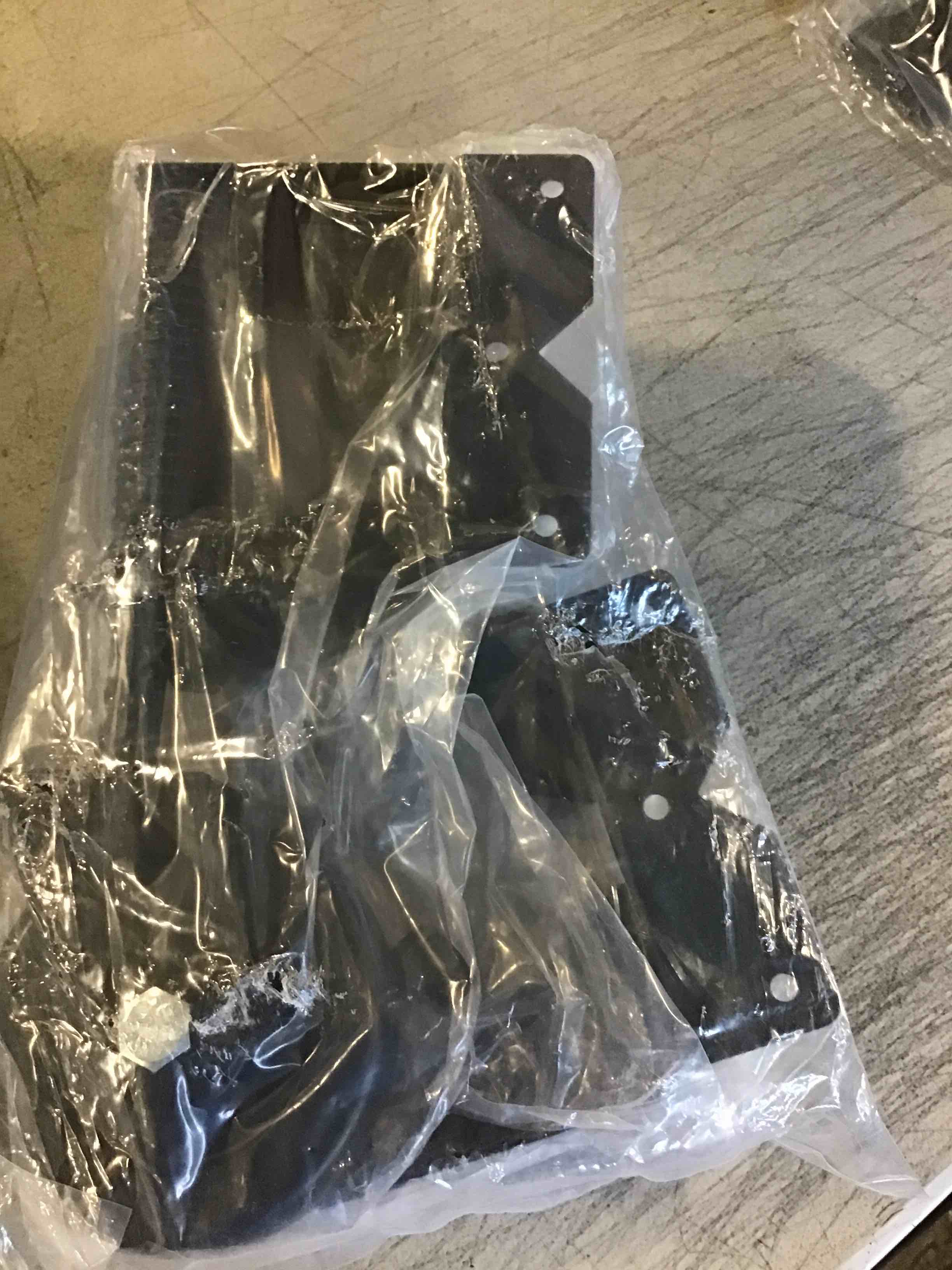 https://s3.amazonaws.com/lotting-images-prod/bidfta/PPE0576287_1732650219163.jpeg
