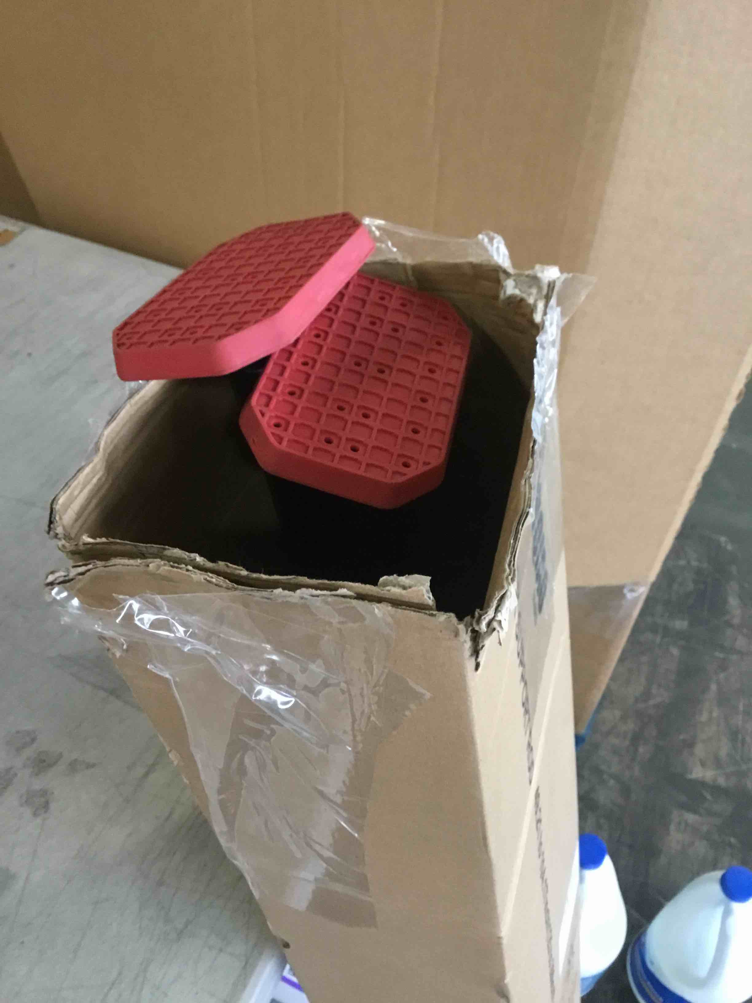 https://s3.amazonaws.com/lotting-images-prod/bidfta/PPE0577669_1731955720374.jpeg