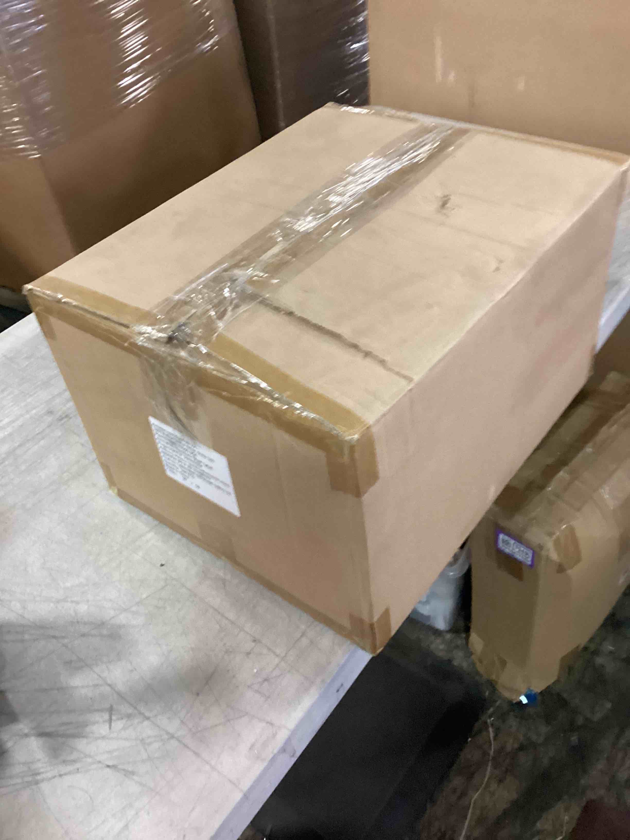 https://s3.amazonaws.com/lotting-images-prod/bidfta/PPE0577811_1731702182067.jpeg