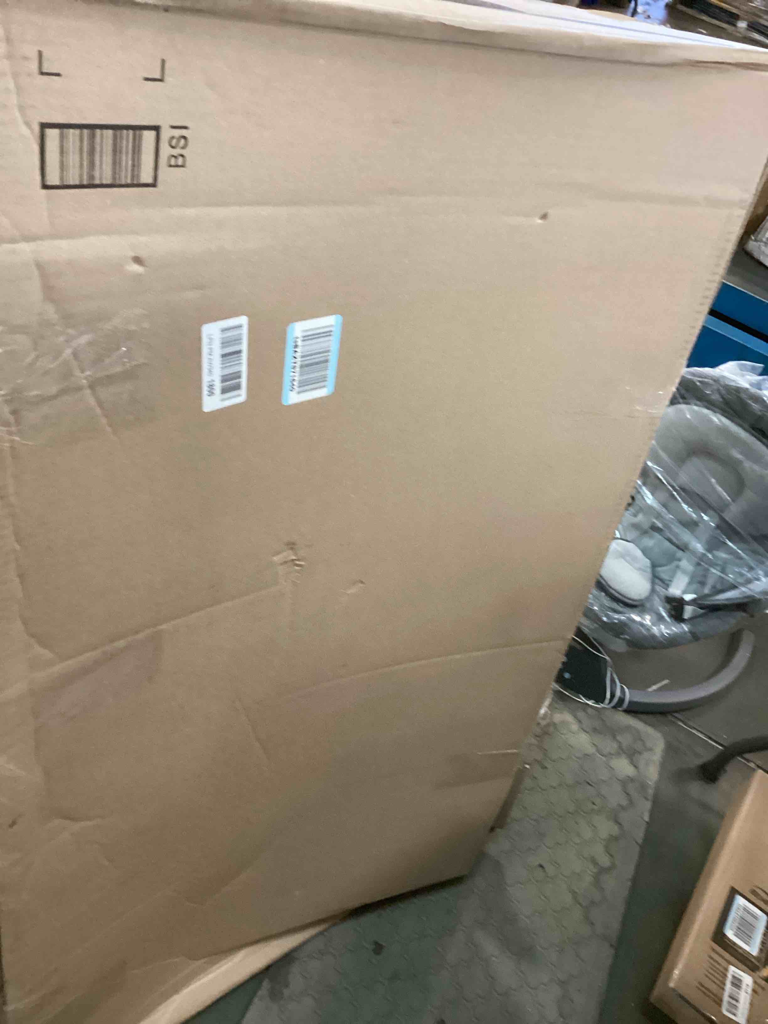 https://s3.amazonaws.com/lotting-images-prod/bidfta/PPE0578164_1732648117152.jpeg