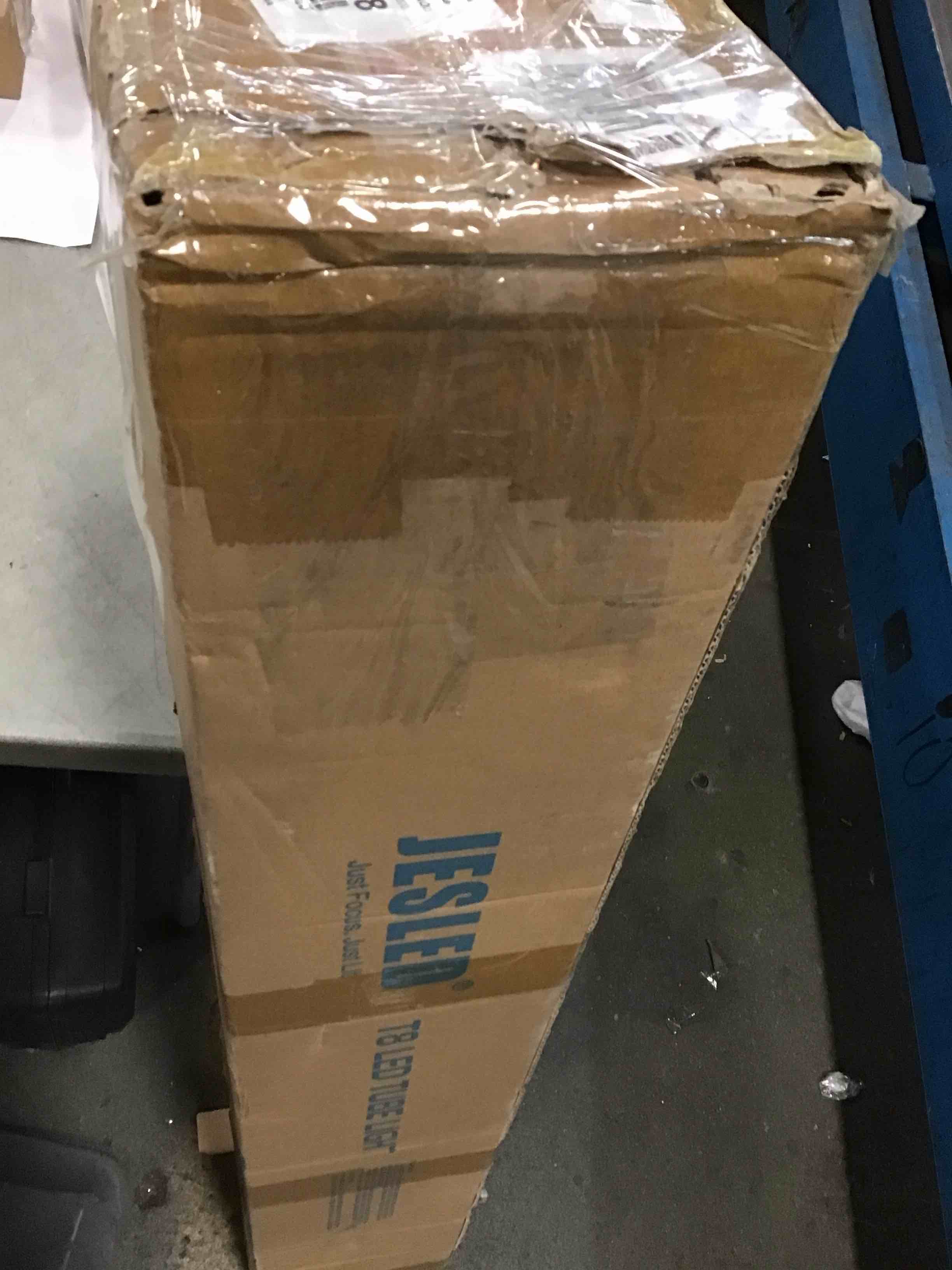 https://s3.amazonaws.com/lotting-images-prod/bidfta/PPE0578703_1732137501152.jpeg