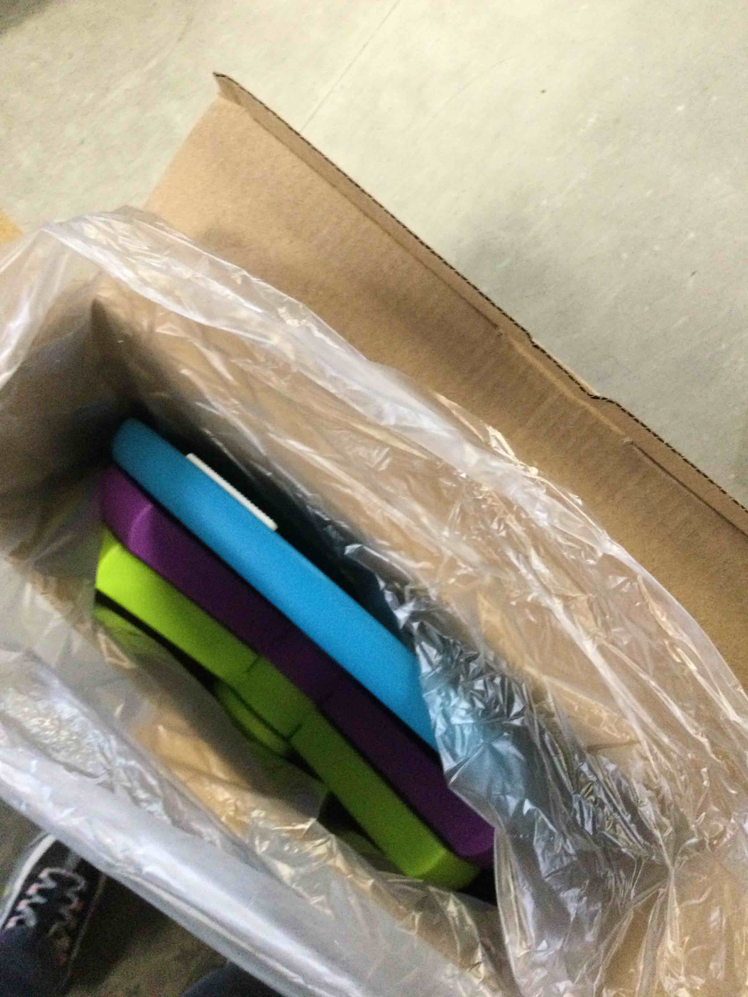 https://s3.amazonaws.com/lotting-images-prod/bidfta/PPE0579116_1731947506291.jpeg