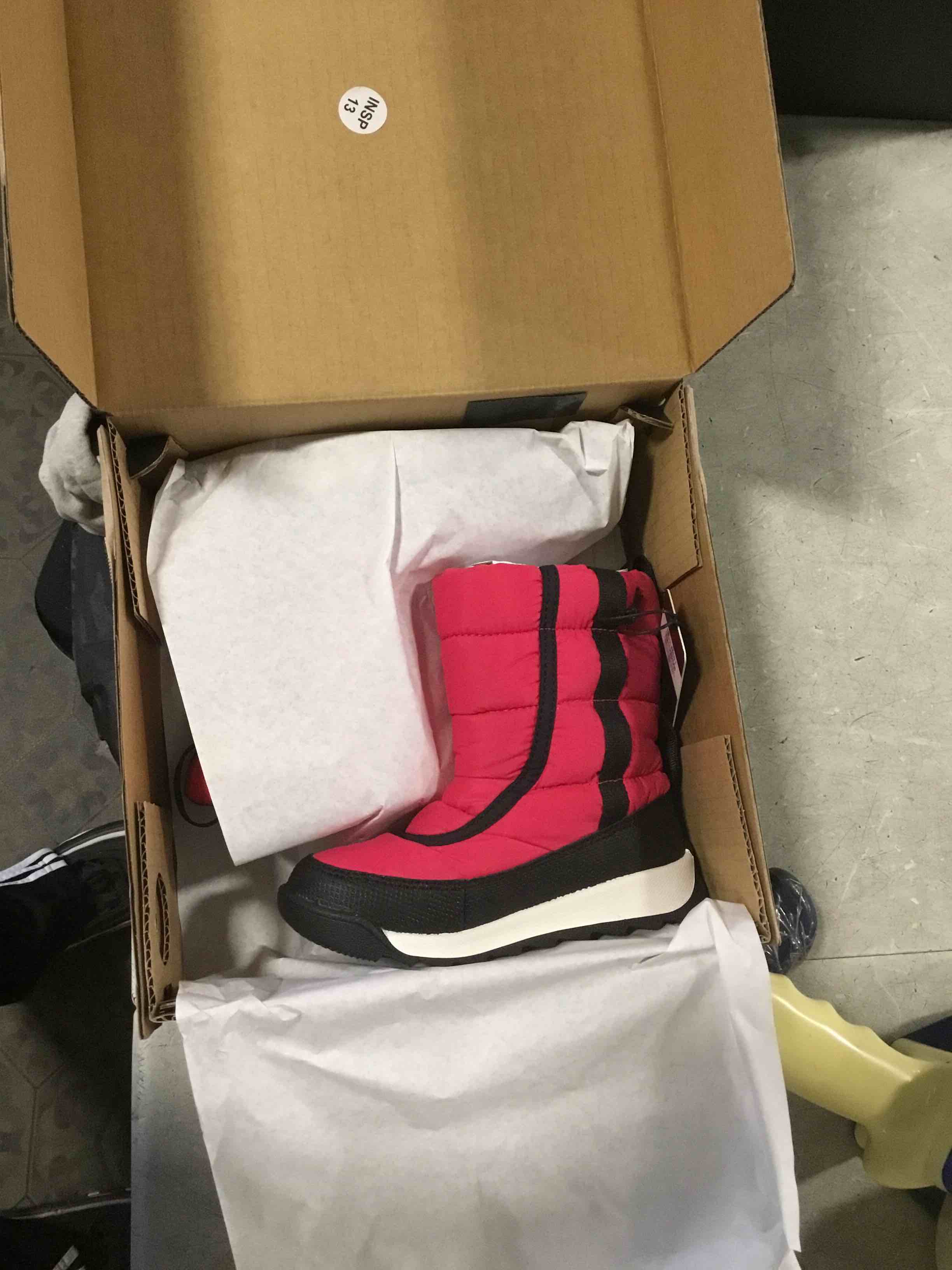 https://s3.amazonaws.com/lotting-images-prod/bidfta/PPE0579250_1731701109919.jpeg