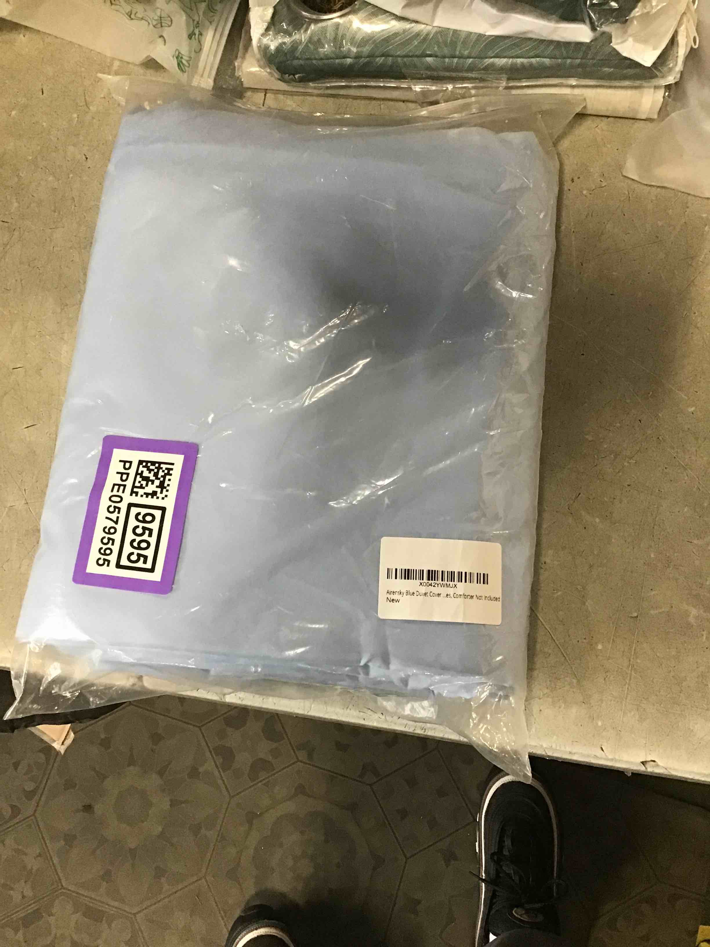 https://s3.amazonaws.com/lotting-images-prod/bidfta/PPE0579595_1731594863783.jpeg