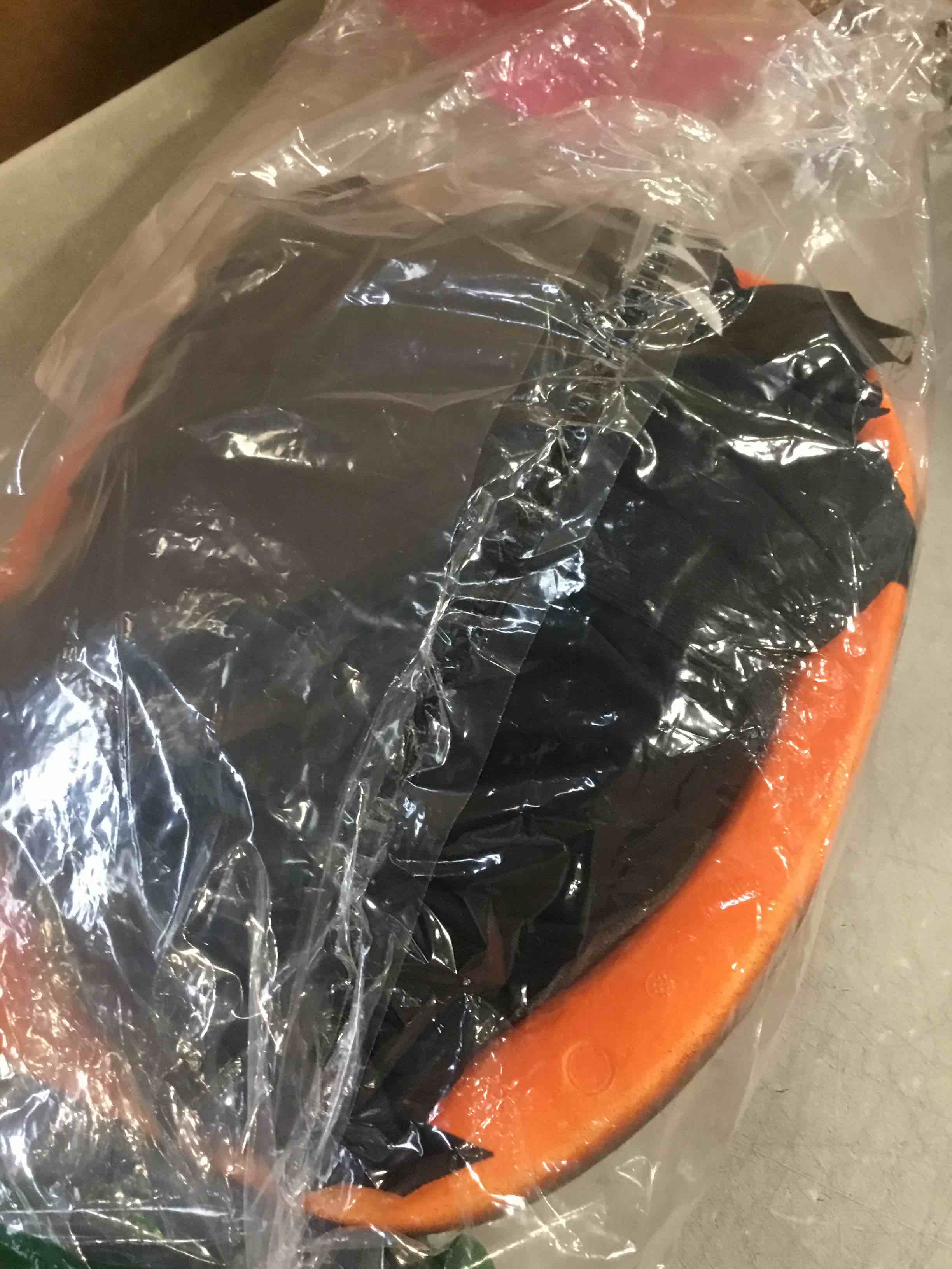 https://s3.amazonaws.com/lotting-images-prod/bidfta/PPE0583205_1732125874449.jpeg