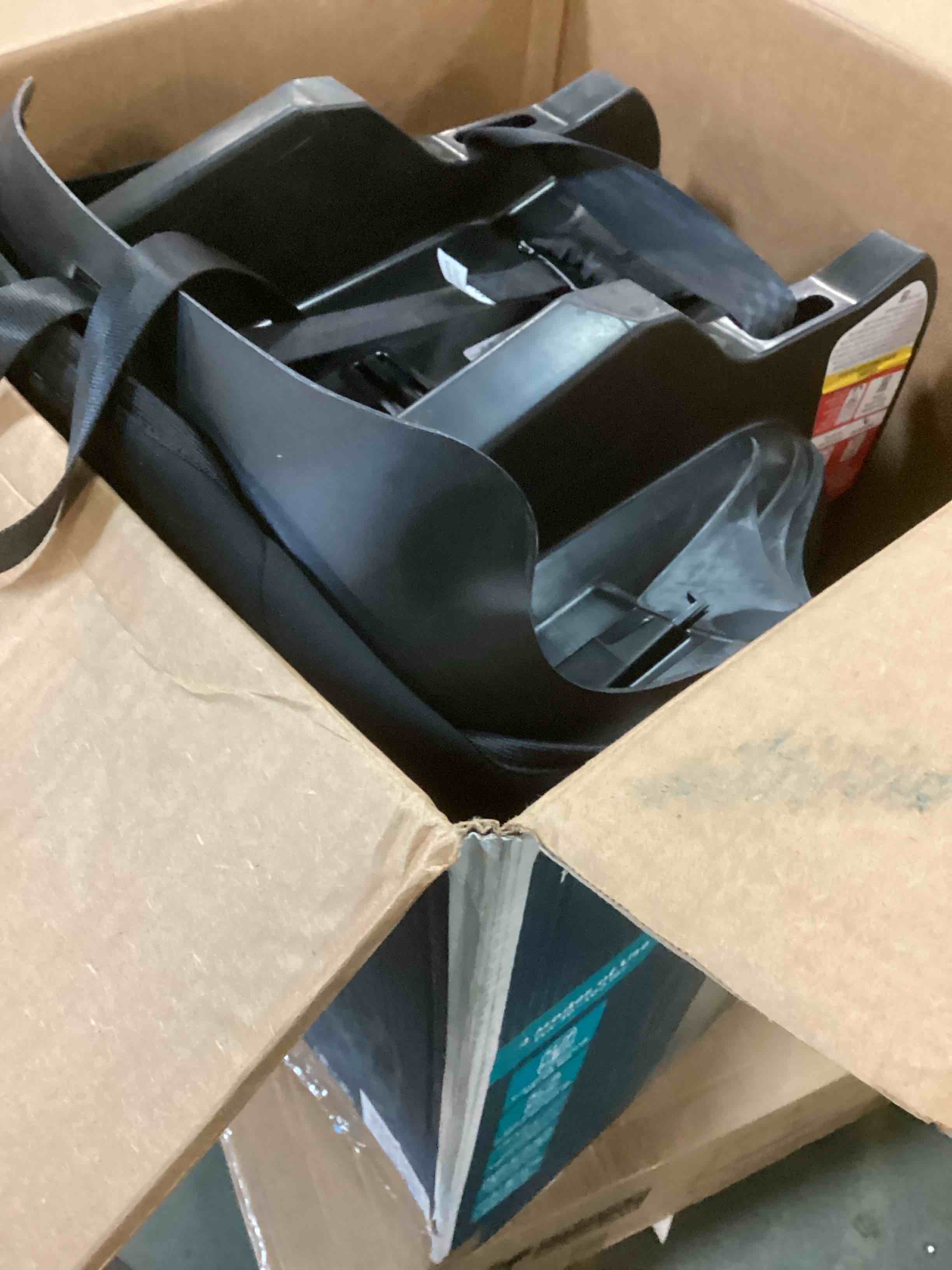 https://s3.amazonaws.com/lotting-images-prod/bidfta/PPE0584005_1732732616935.jpeg