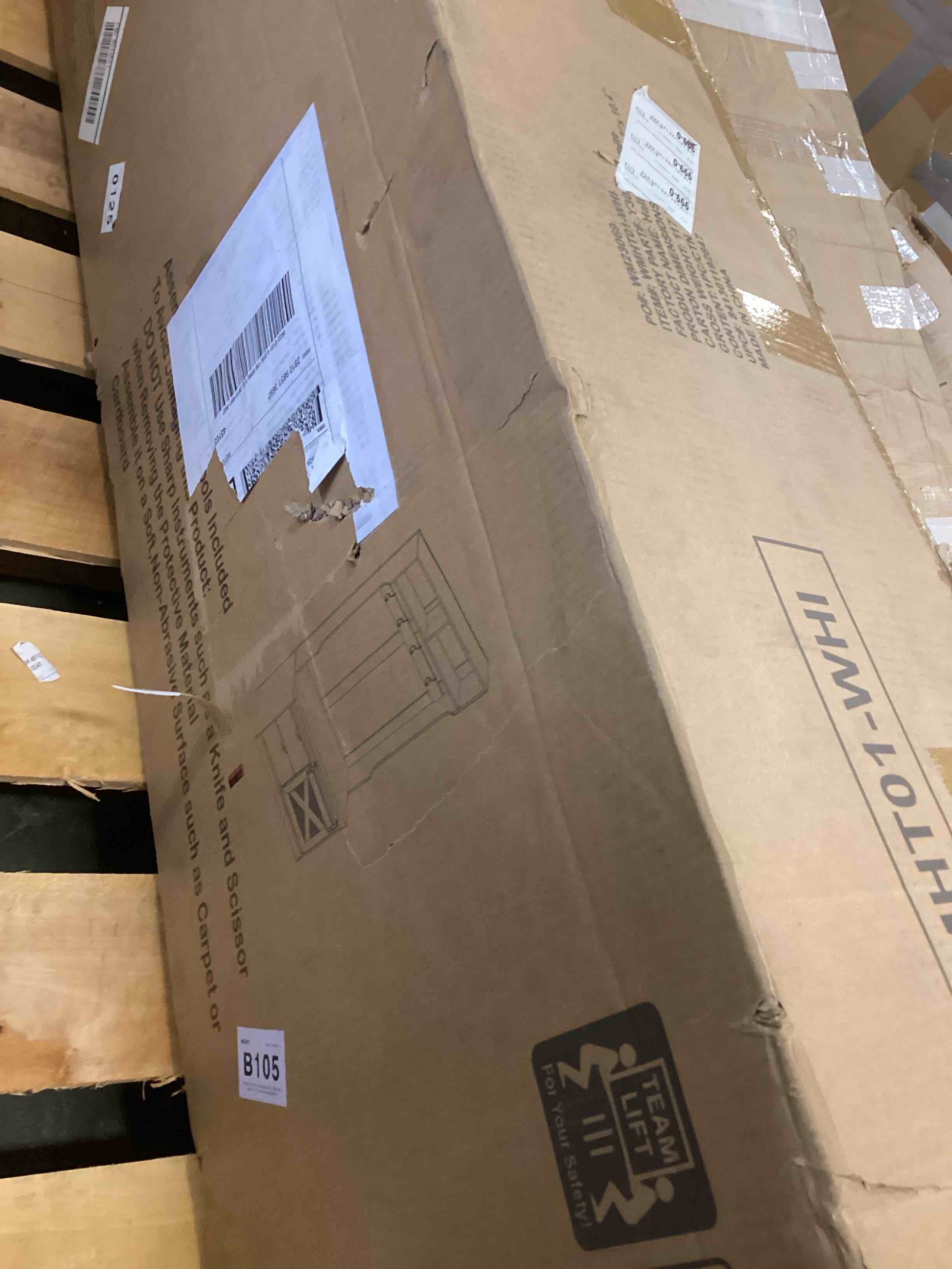 https://s3.amazonaws.com/lotting-images-prod/bidfta/PPE0585222_1732044089368.jpeg