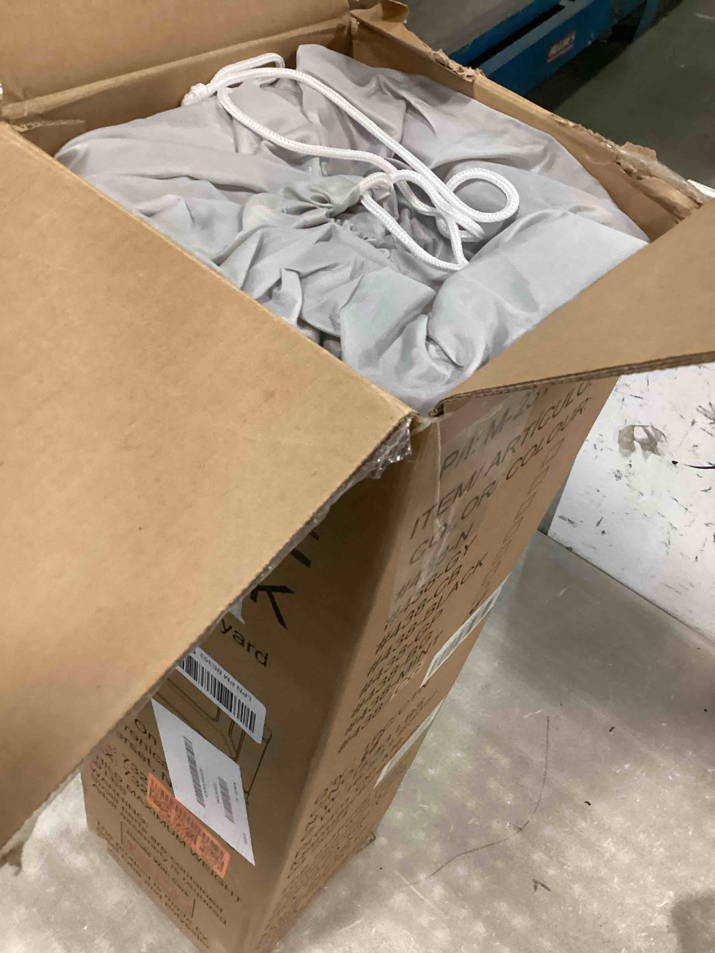 https://s3.amazonaws.com/lotting-images-prod/bidfta/PPE0585280_1732026886323.jpeg