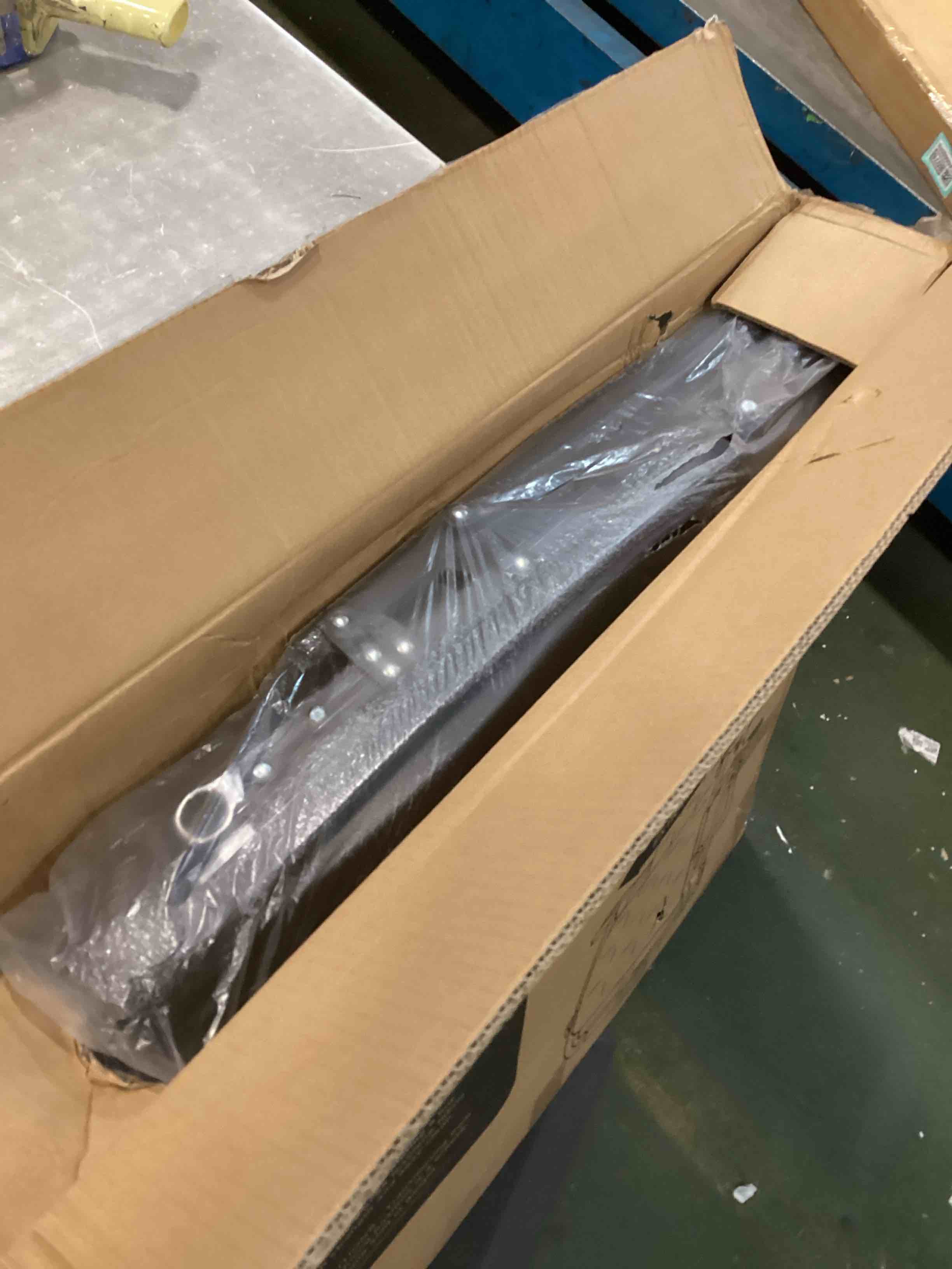 https://s3.amazonaws.com/lotting-images-prod/bidfta/PPE0585490_1731948330894.jpeg