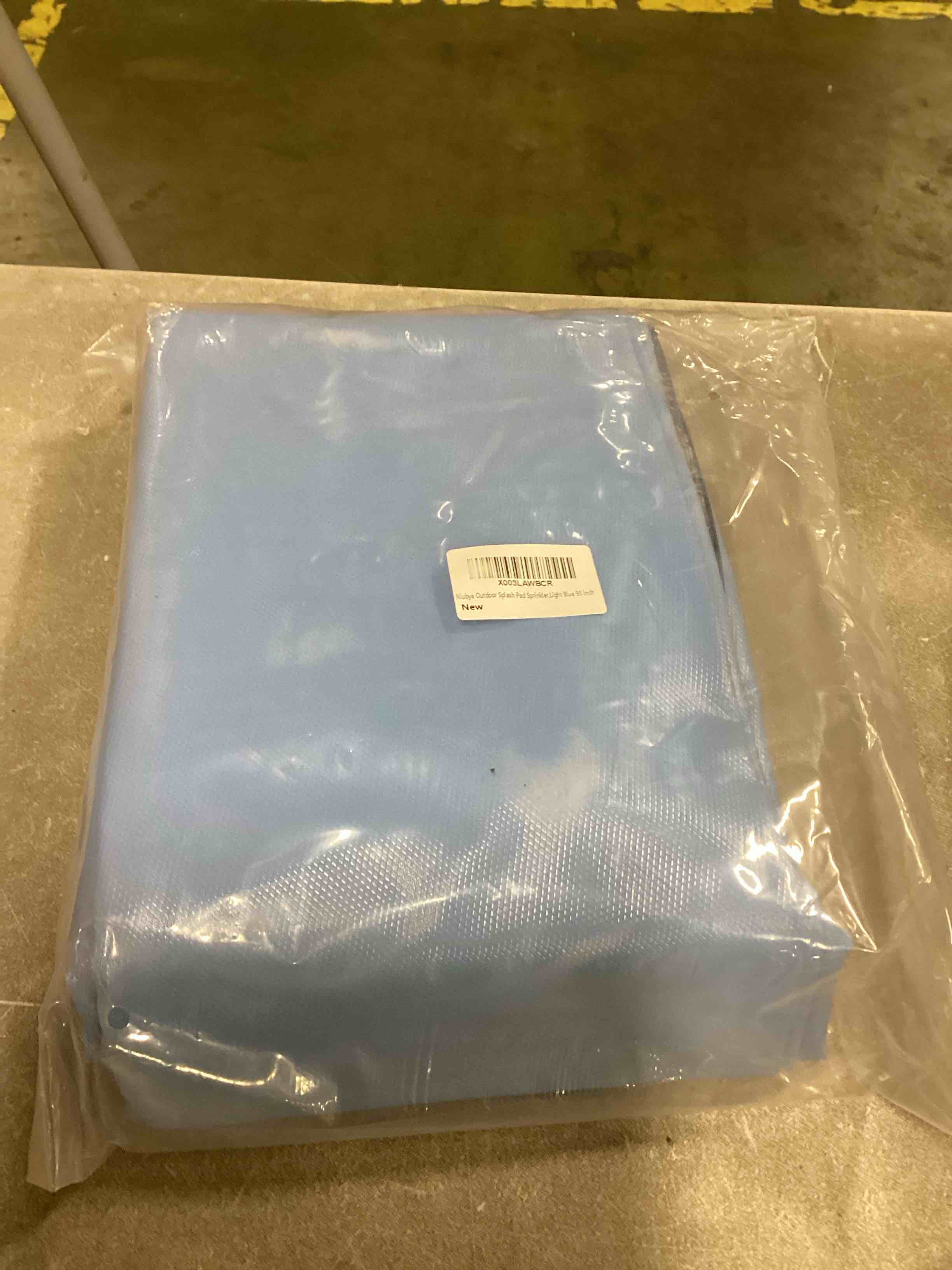 https://s3.amazonaws.com/lotting-images-prod/bidfta/PPE0588643_1732105787278.jpeg