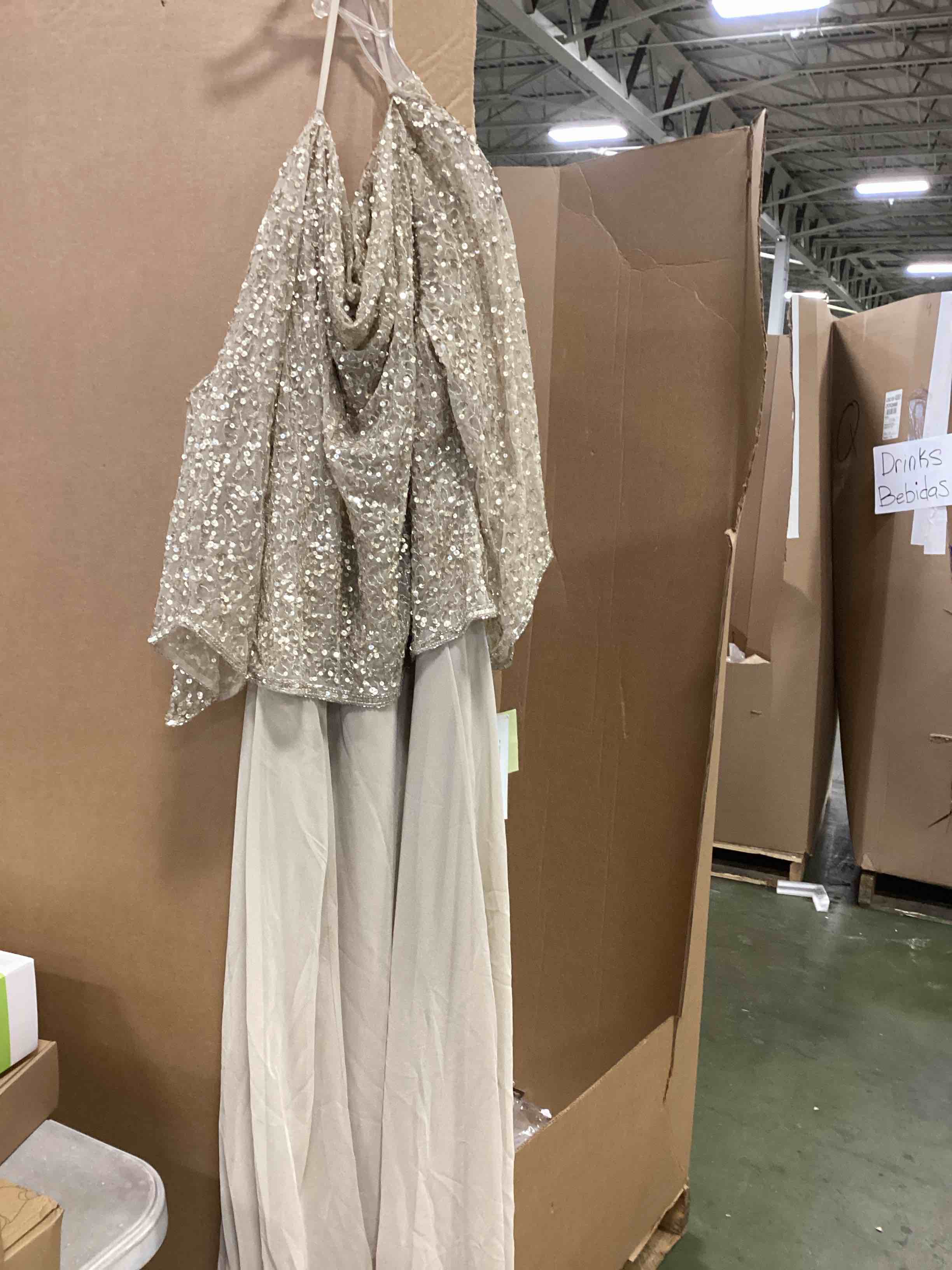 https://s3.amazonaws.com/lotting-images-prod/bidfta/PPE0588937_1732021734880.jpeg