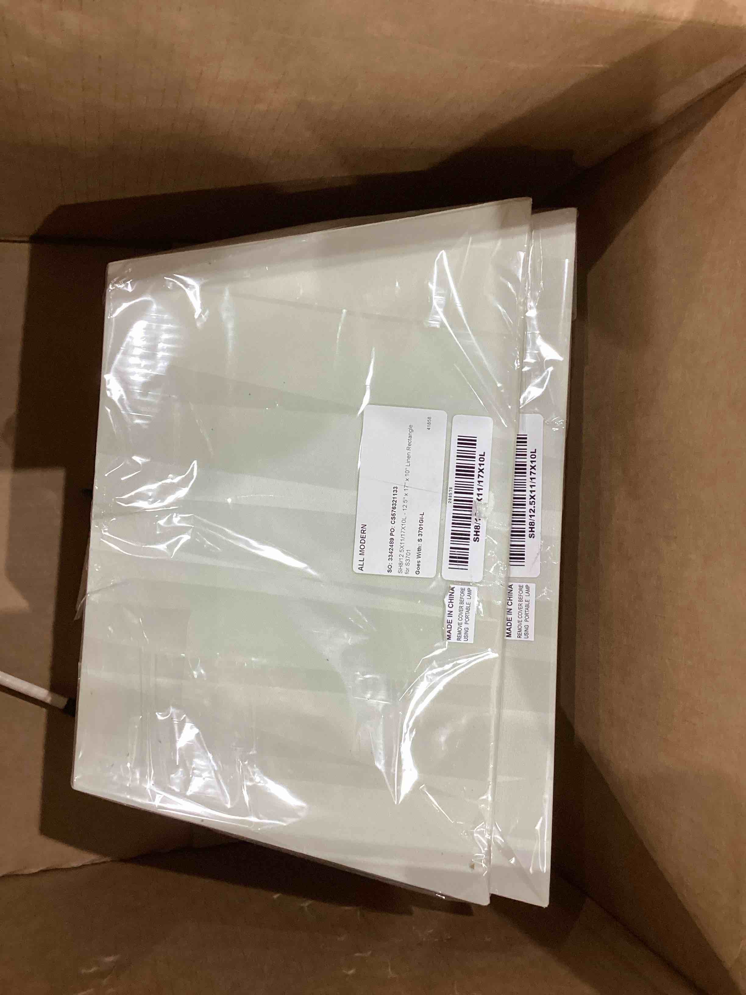 https://s3.amazonaws.com/lotting-images-prod/bidfta/PPE0594915_1744391707122.jpeg