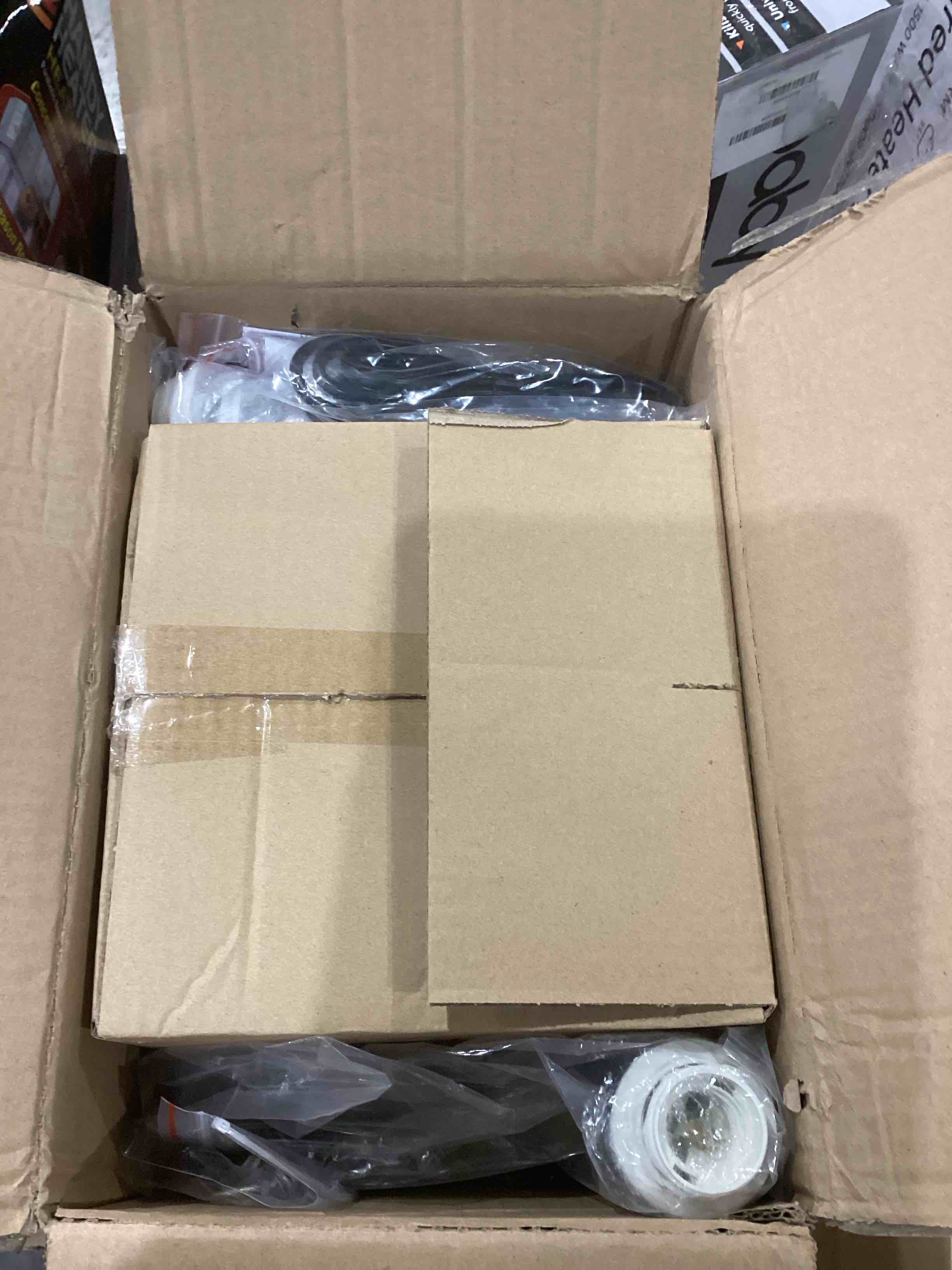 https://s3.amazonaws.com/lotting-images-prod/bidfta/PPE0595409_1745953992093.jpeg
