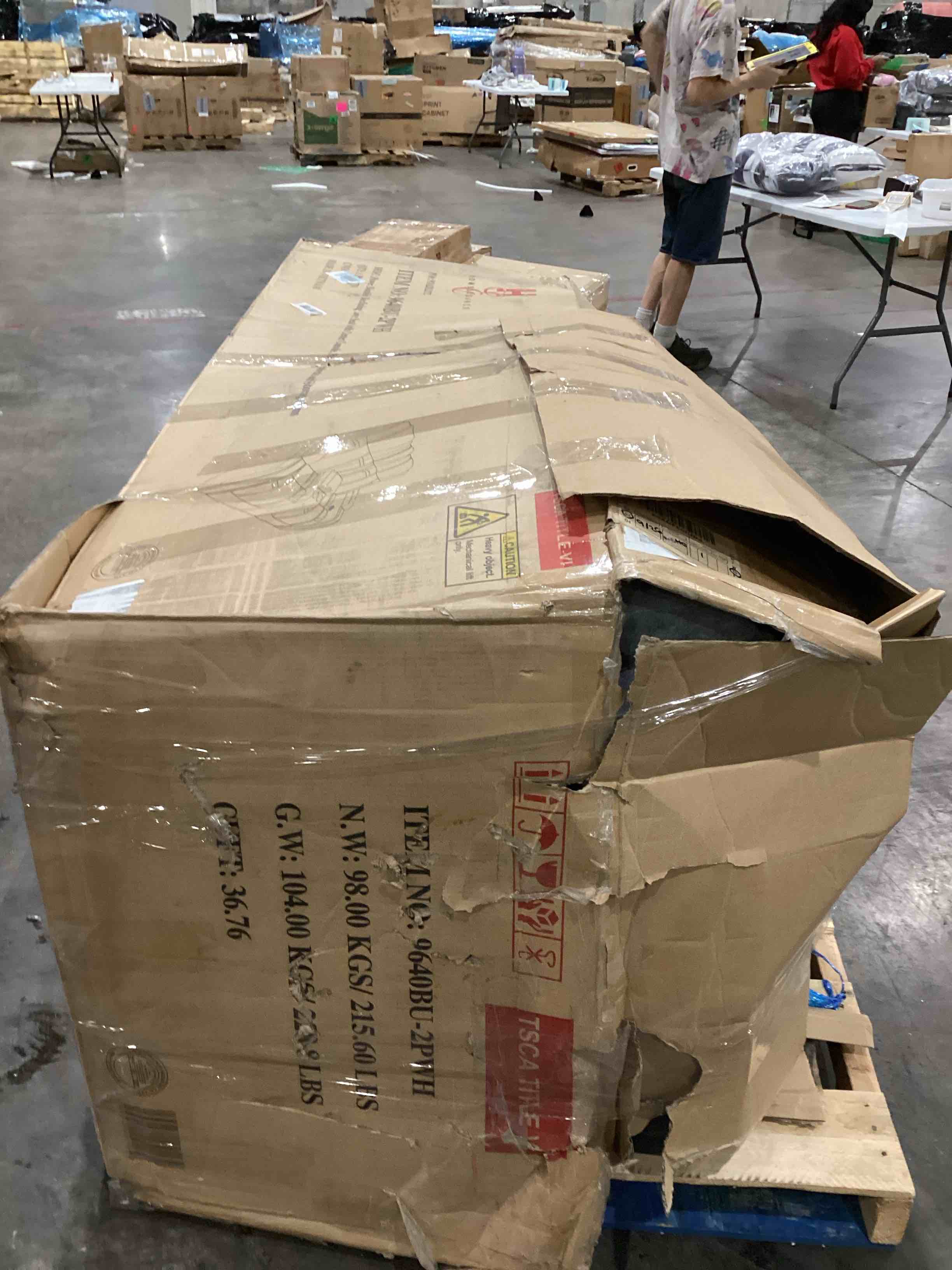 https://s3.amazonaws.com/lotting-images-prod/bidfta/PPE0597556_1732045066179.jpeg