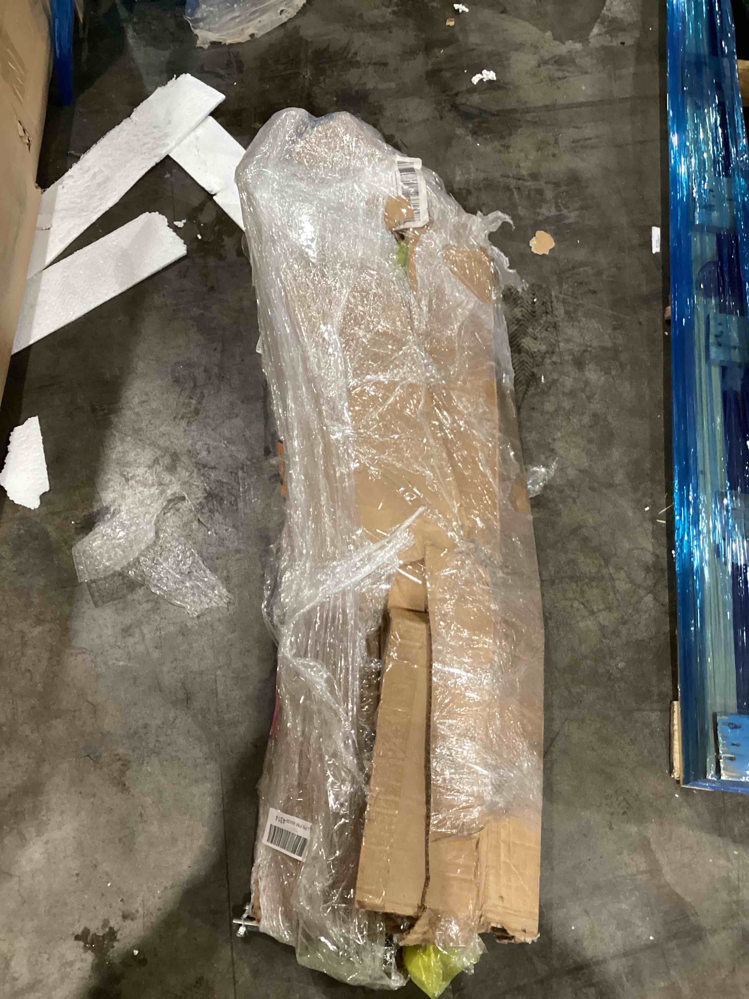 https://s3.amazonaws.com/lotting-images-prod/bidfta/PPE0597593_1732049383133.jpeg