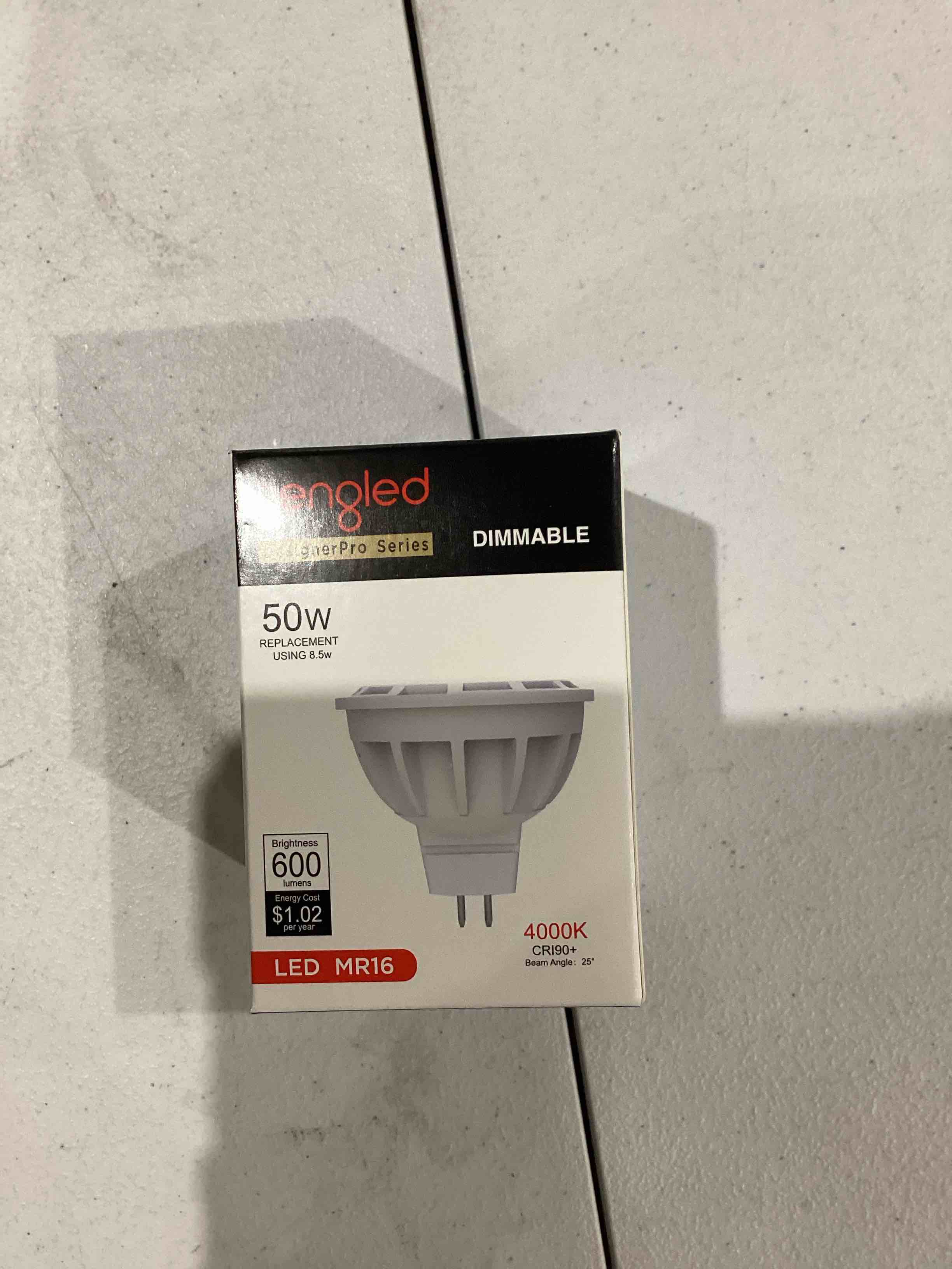 https://s3.amazonaws.com/lotting-images-prod/bidfta/PPE0598075_1745349239535.jpeg