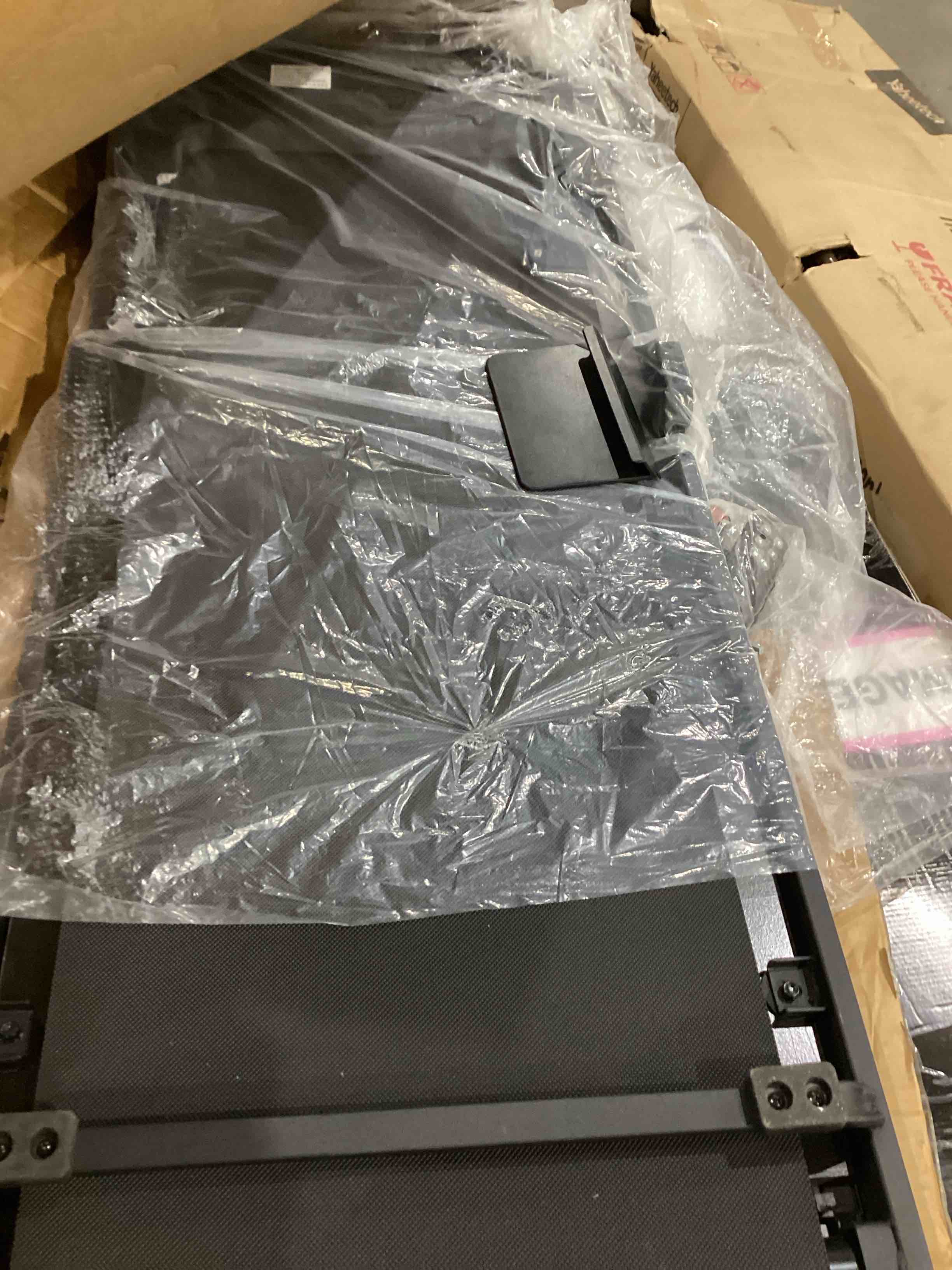 https://s3.amazonaws.com/lotting-images-prod/bidfta/PPE0598080_1745409726408.jpeg