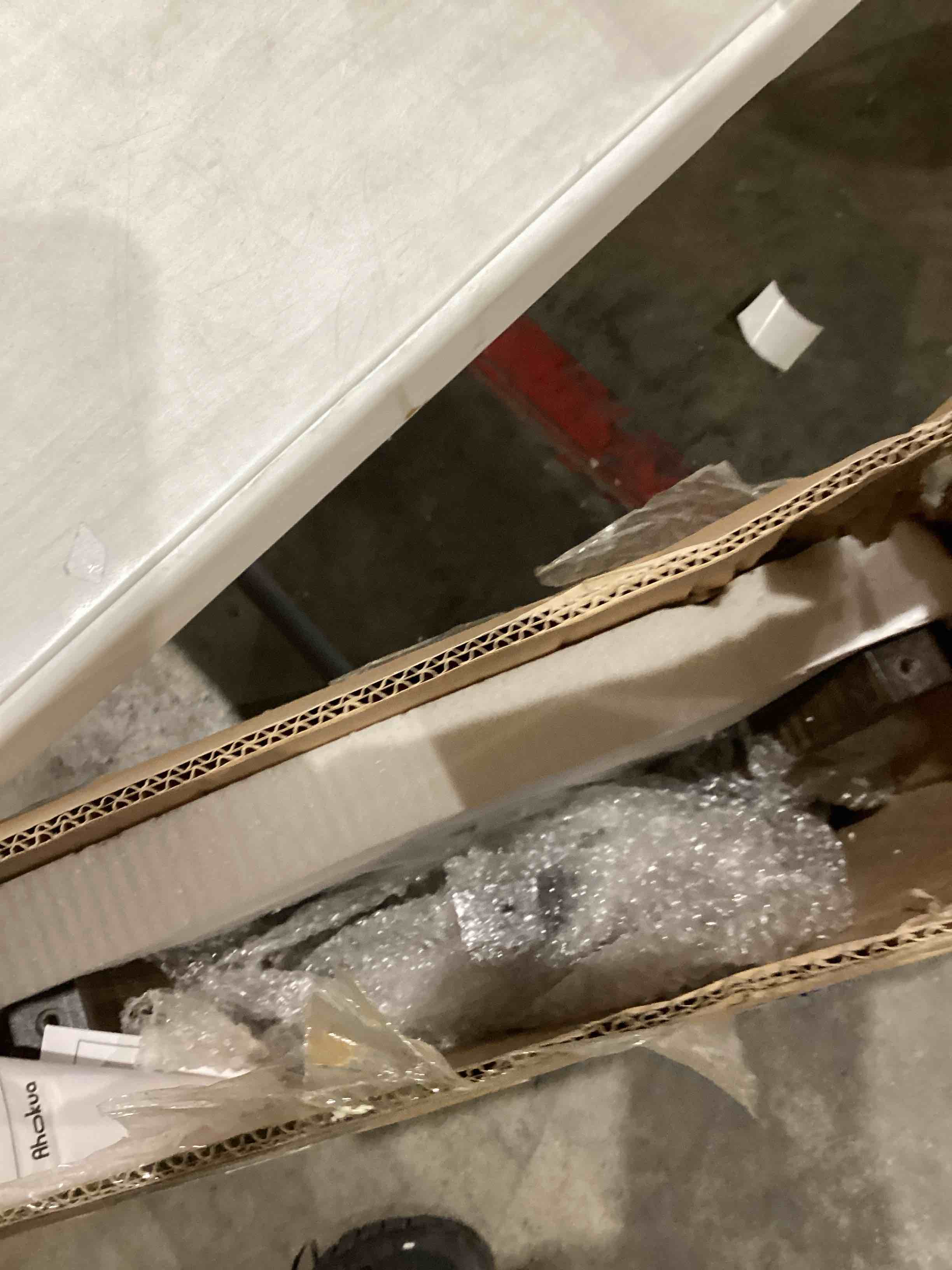 https://s3.amazonaws.com/lotting-images-prod/bidfta/PPE0598423_1745236187466.jpeg