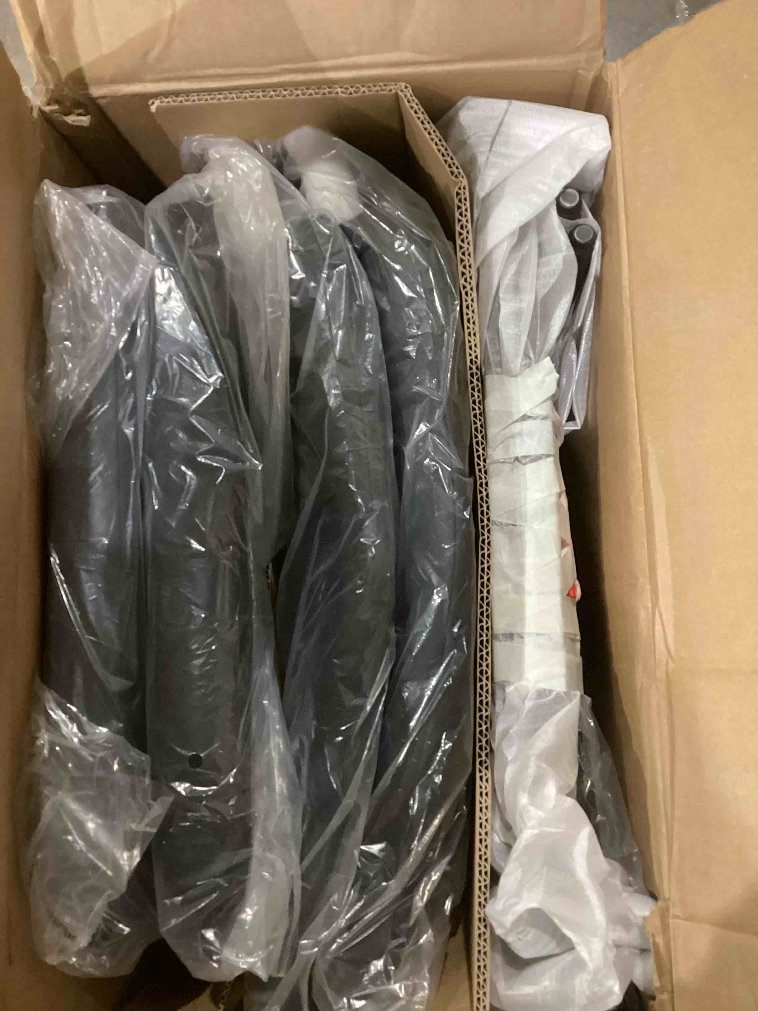 https://s3.amazonaws.com/lotting-images-prod/bidfta/PPE0599388_1744728092041.jpeg