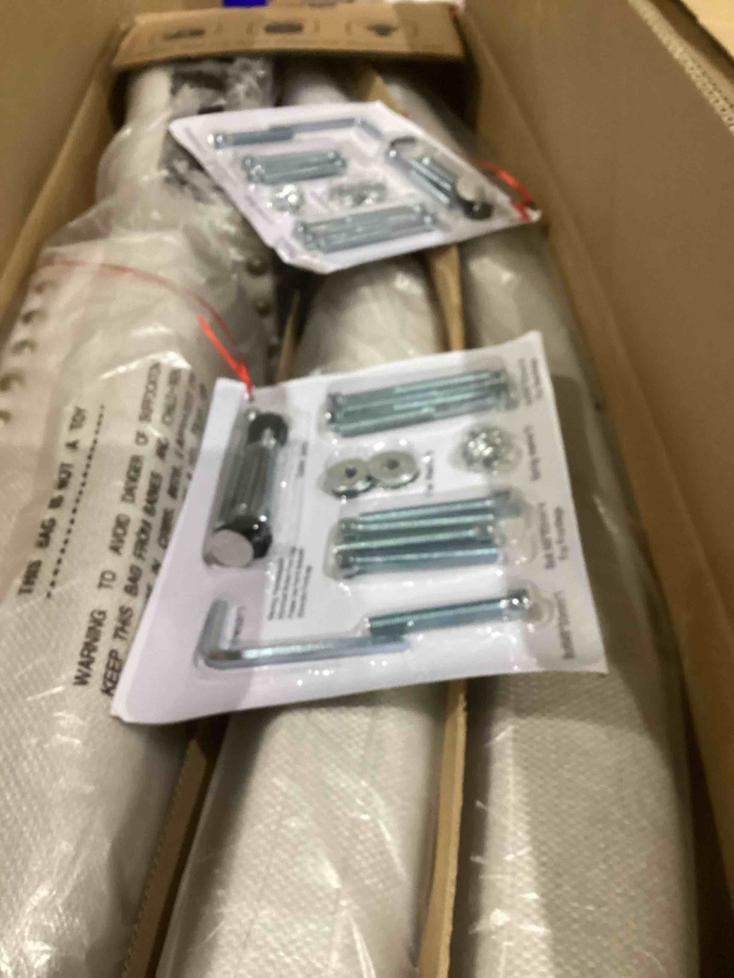 https://s3.amazonaws.com/lotting-images-prod/bidfta/PPE0599467_1744727166389.jpeg