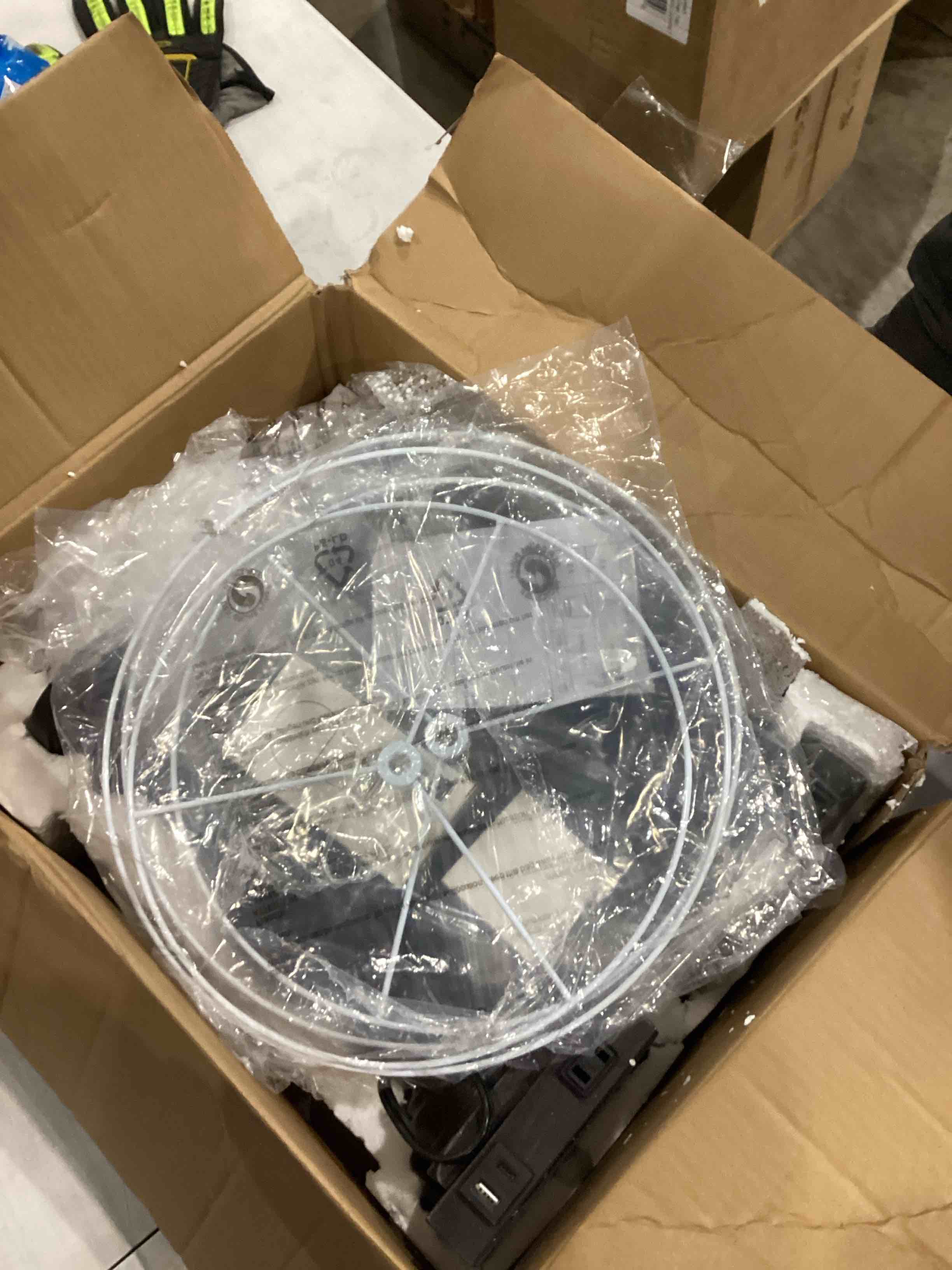 Traditional Table Lamp Wood Grain Texture Onyx Black