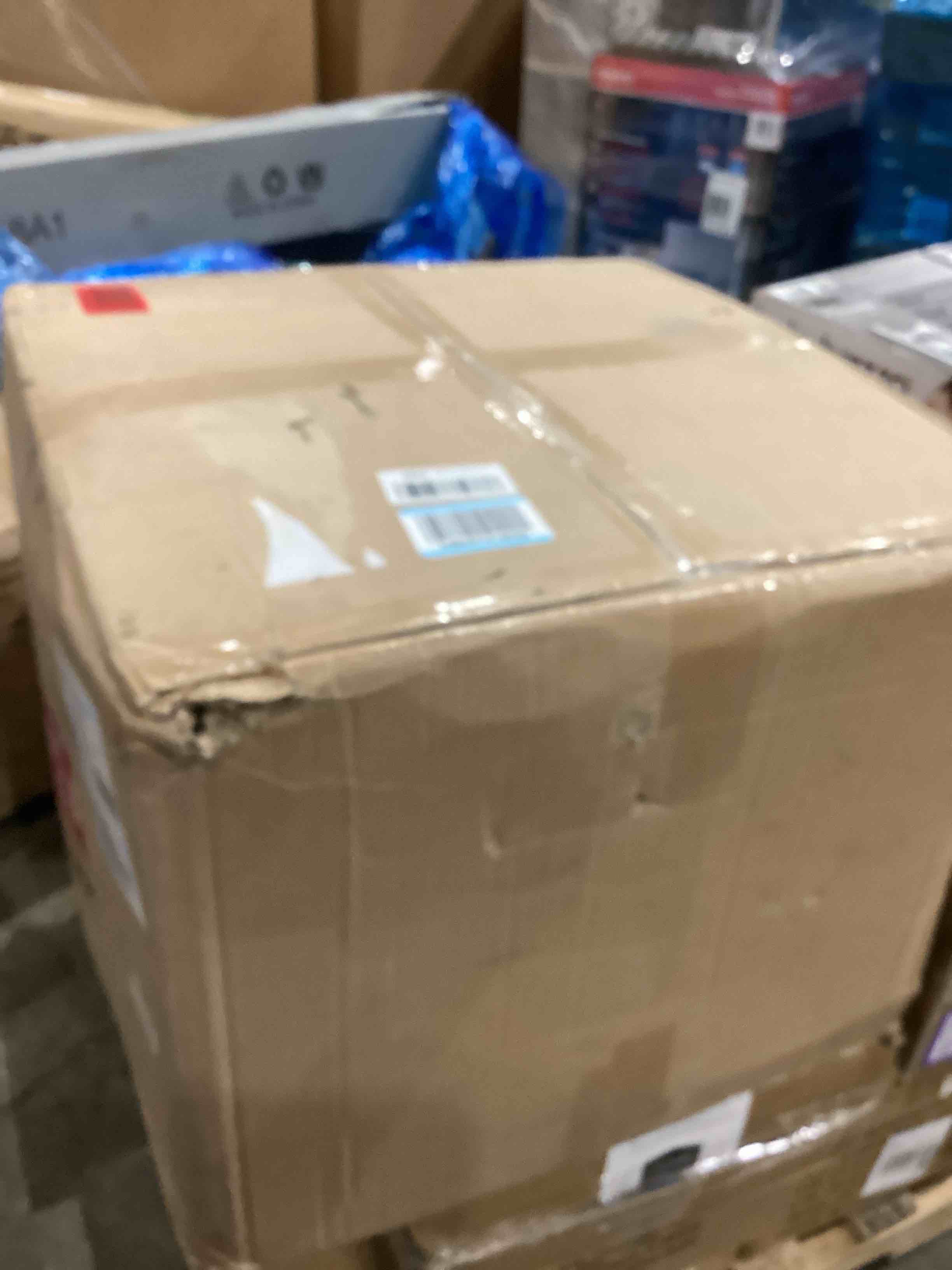 Deco 79 Reclaimed Wood Handmade End Accent, Side Table 22" x 22" x 18", Brown